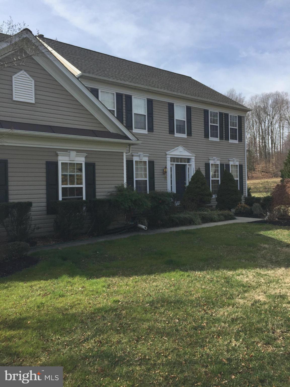 VISTA BROOKE - Residential