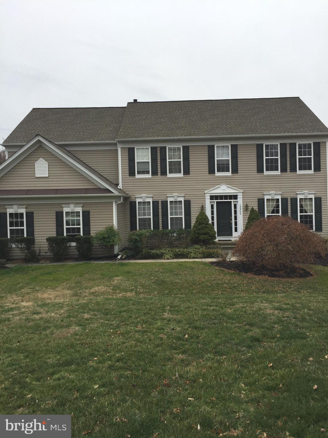 VISTA BROOKE - Residential