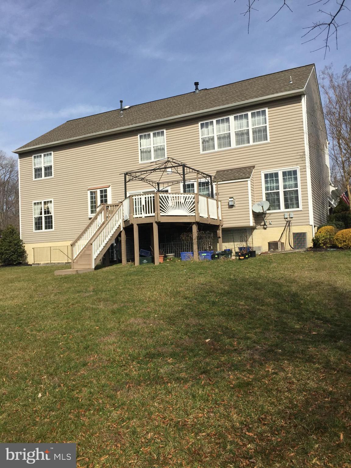 VISTA BROOKE - Residential