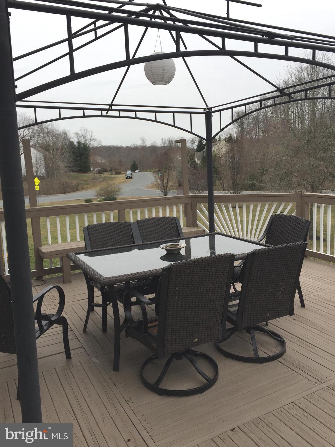 VISTA BROOKE - Residential