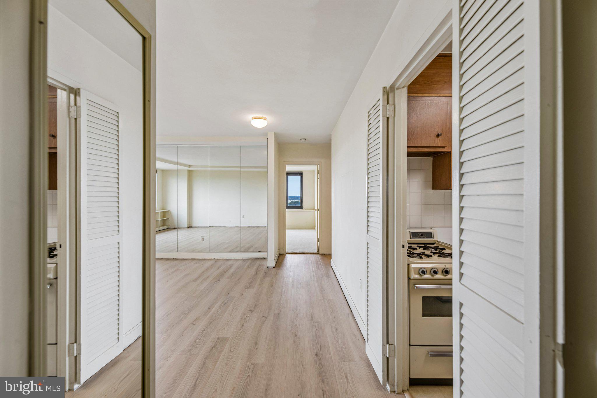 1021 ARLINGTON BOULEVARD 919