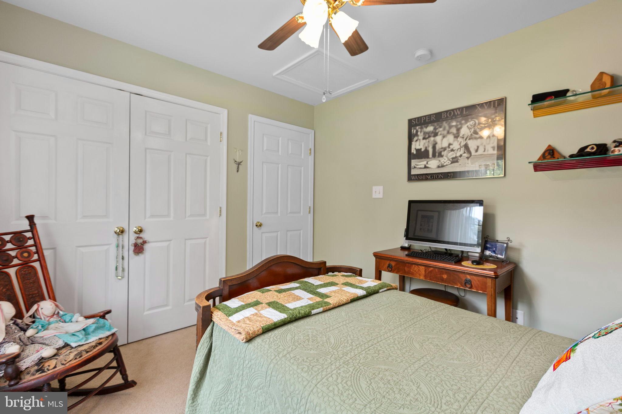 PRESIDENTIAL LAKES - Residential