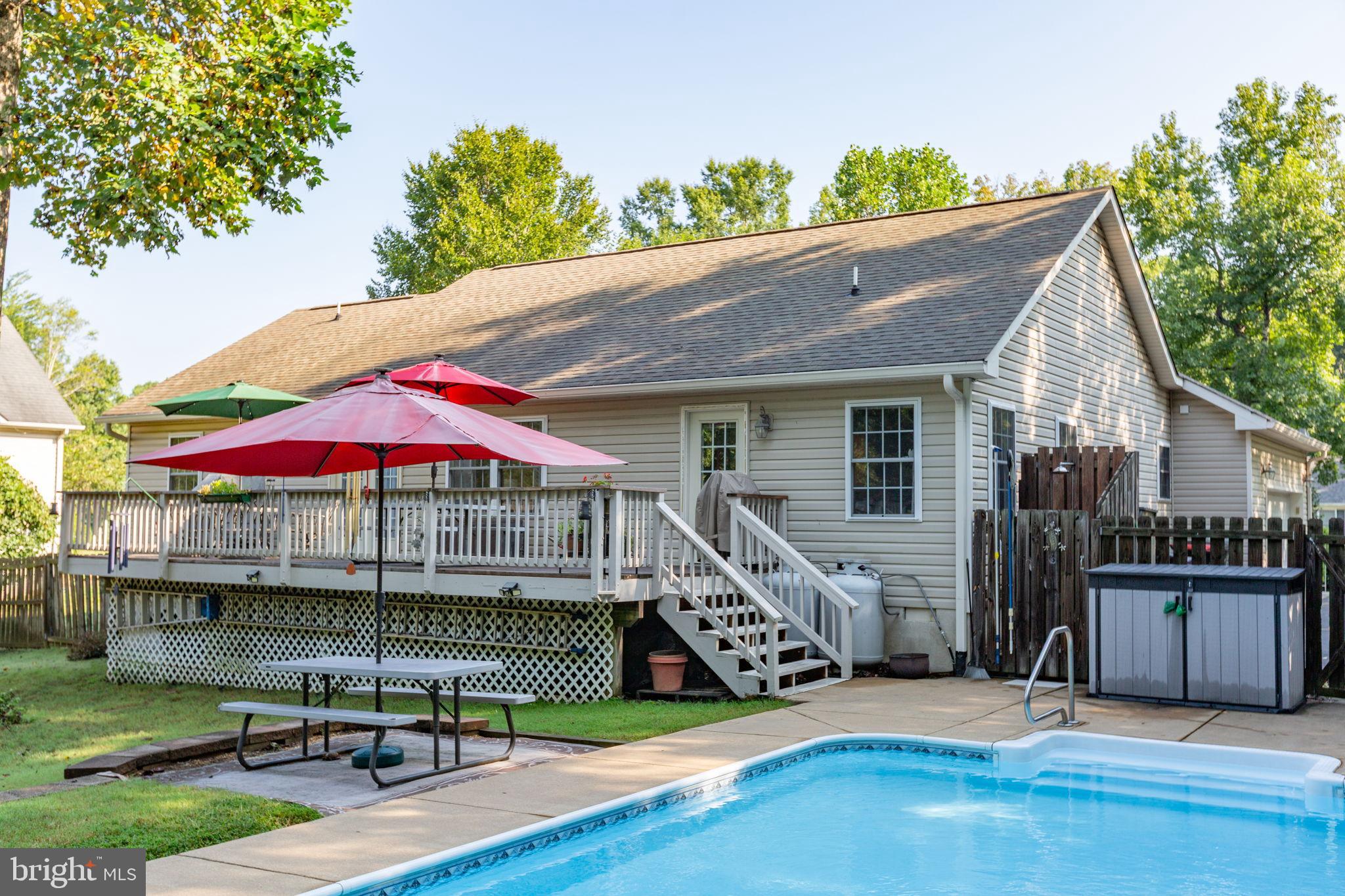 PRESIDENTIAL LAKES - Residential