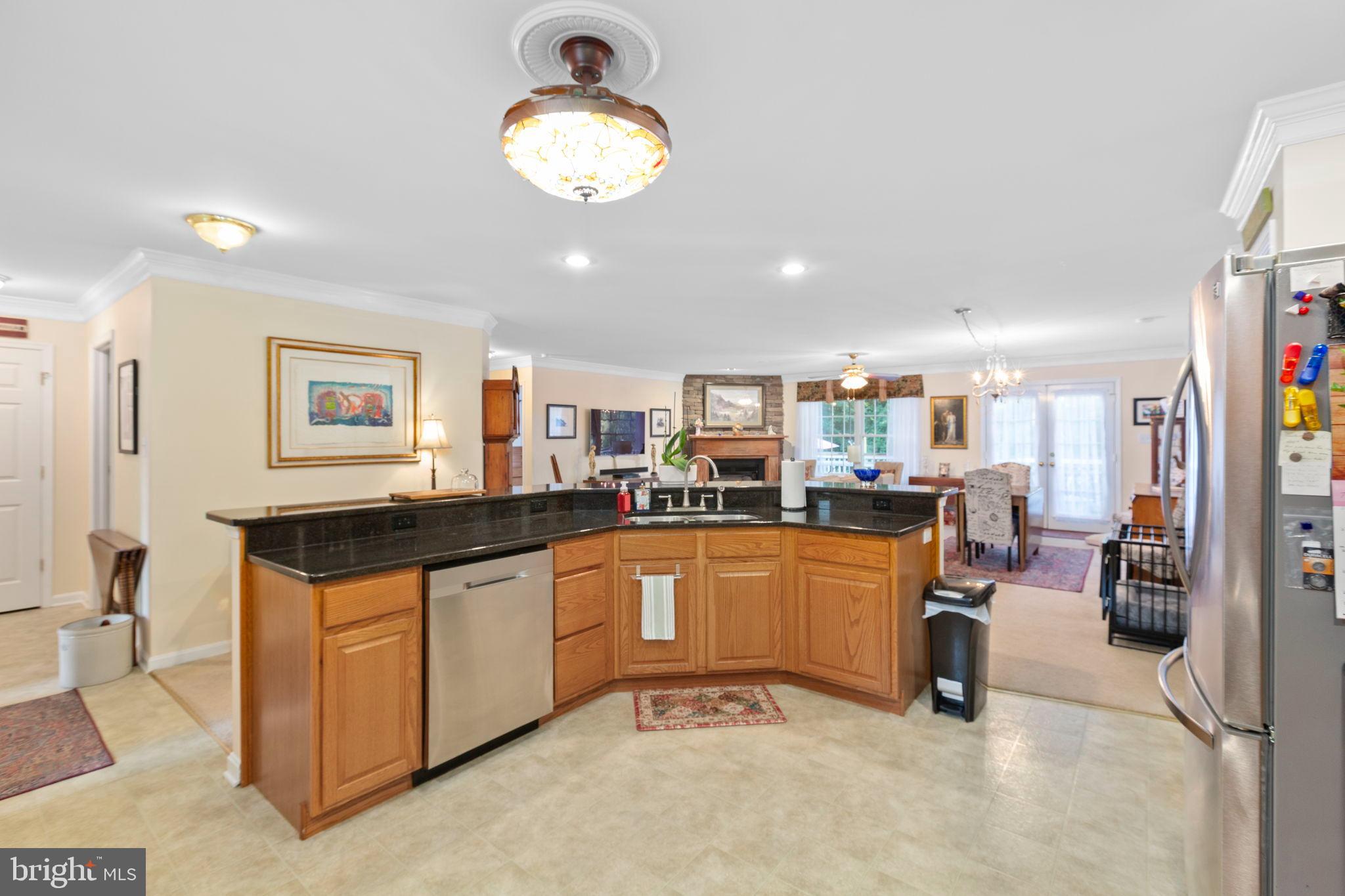 PRESIDENTIAL LAKES - Residential