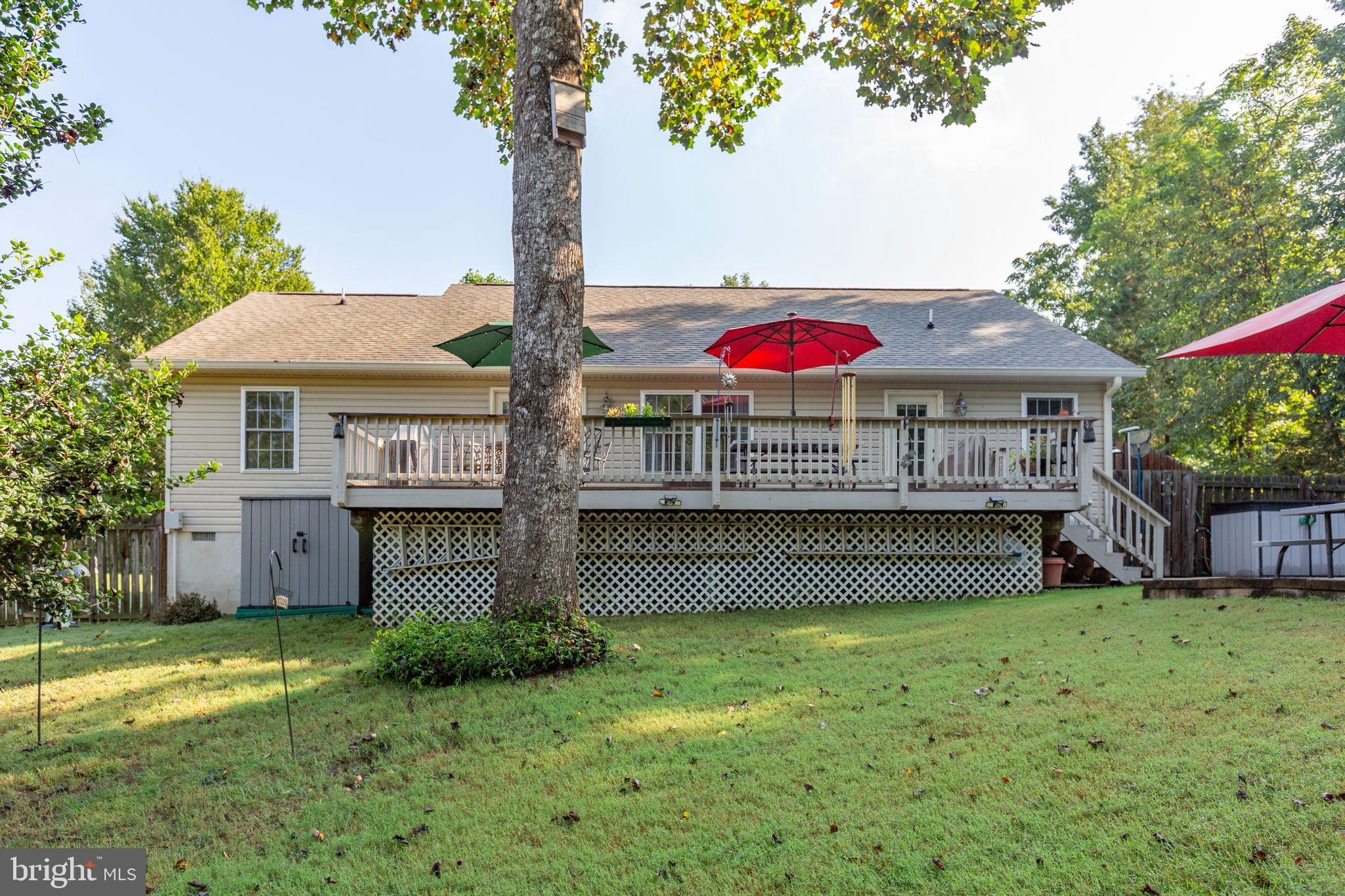 PRESIDENTIAL LAKES - Residential