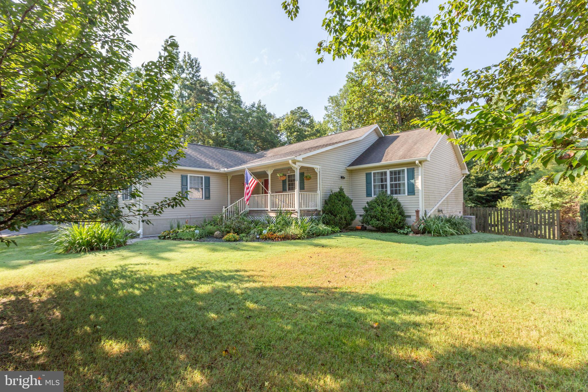 PRESIDENTIAL LAKES - Residential