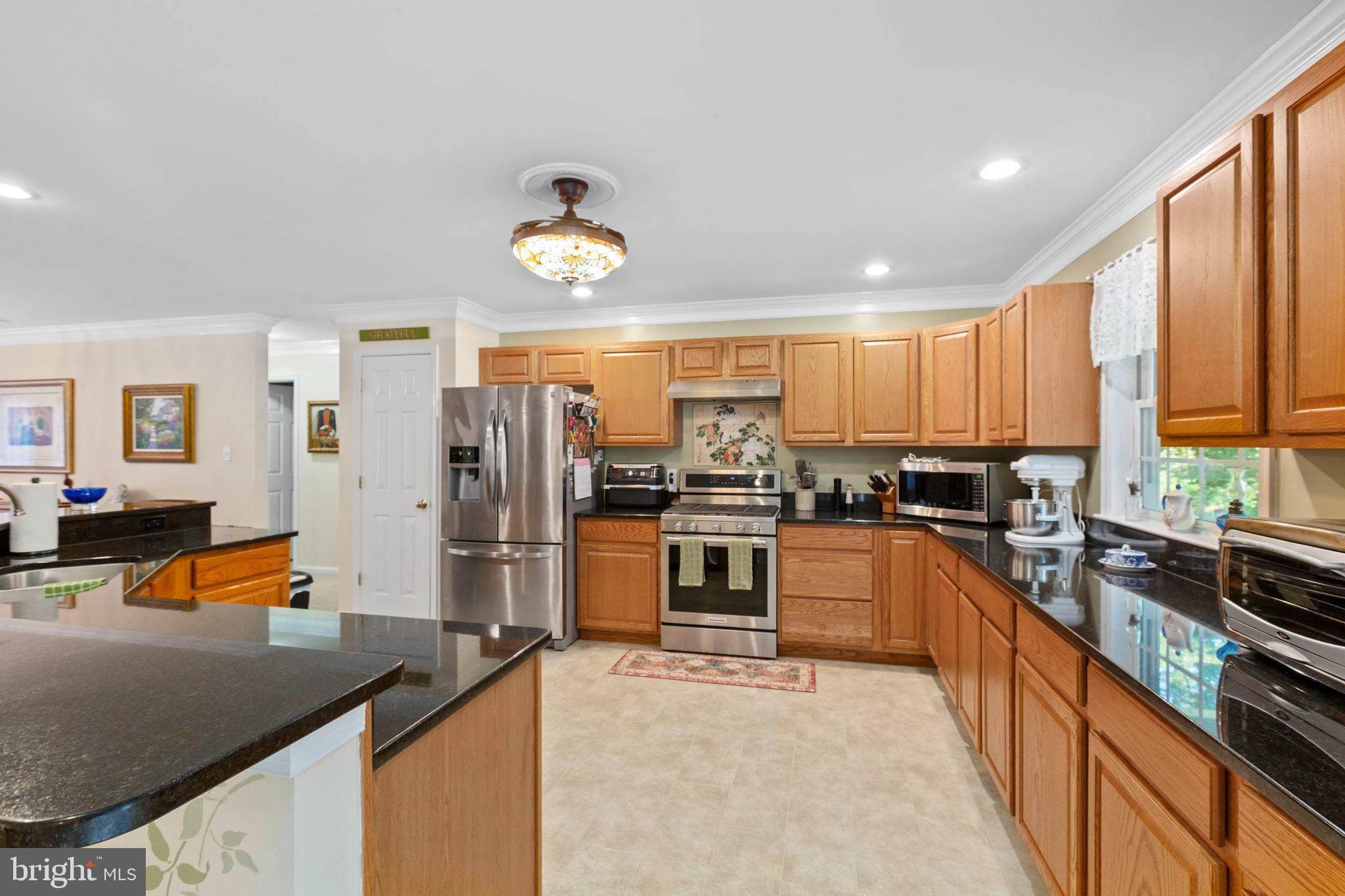 PRESIDENTIAL LAKES - Residential