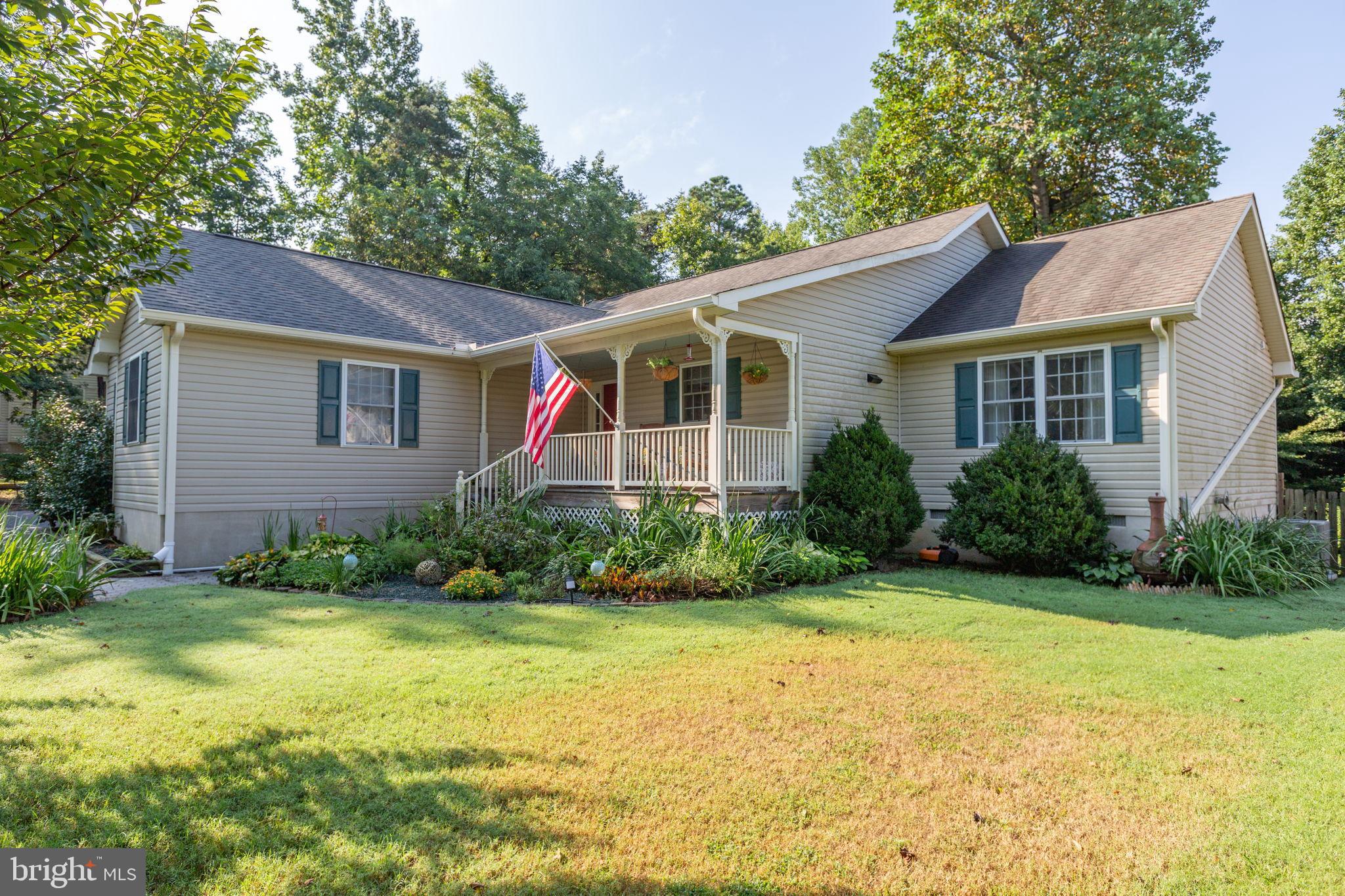 PRESIDENTIAL LAKES - Residential