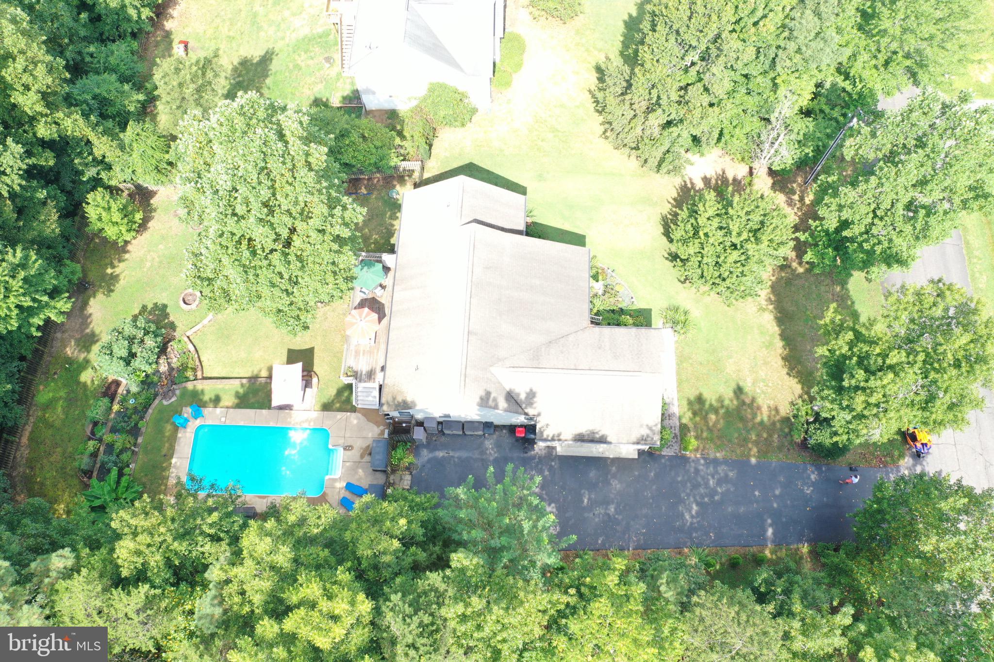 PRESIDENTIAL LAKES - Residential