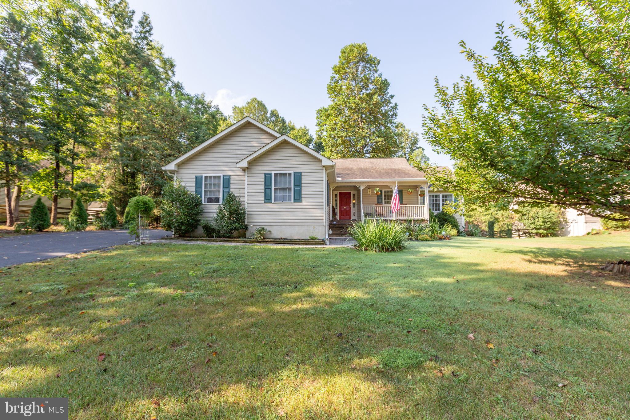 PRESIDENTIAL LAKES - Residential