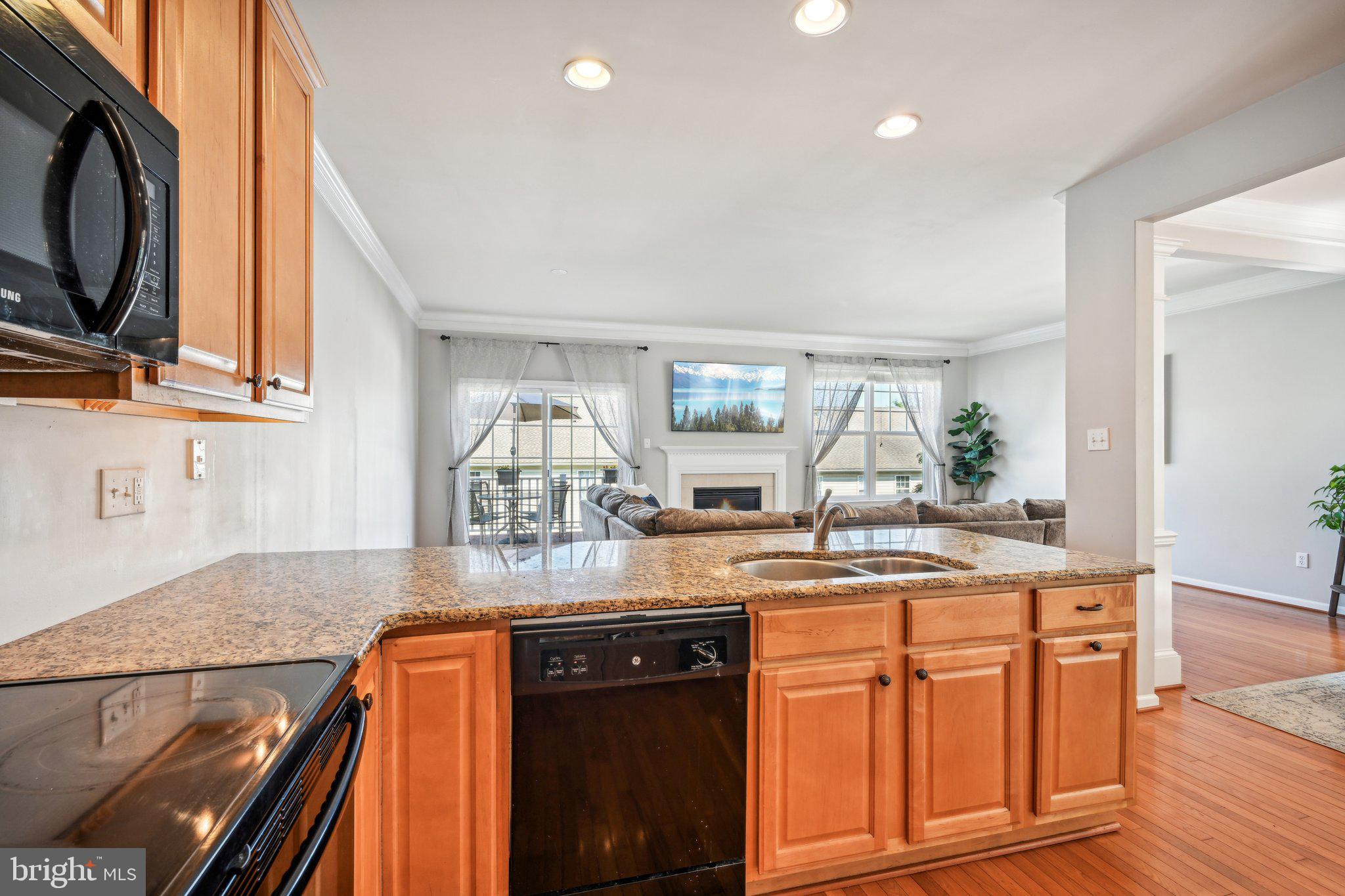 MEWS AT BAILEY STATION - Residential