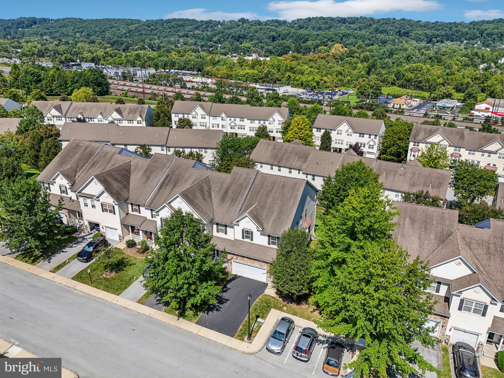 MEWS AT BAILEY STATION - Residential