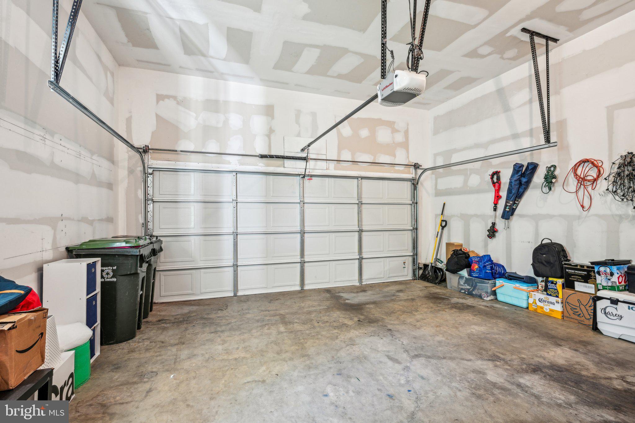 MEWS AT BAILEY STATION - Residential