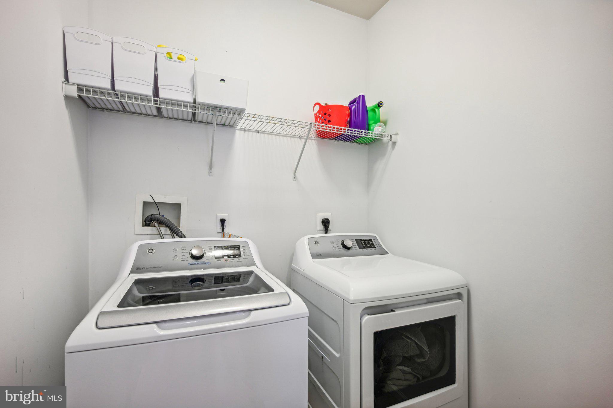 MEWS AT BAILEY STATION - Residential