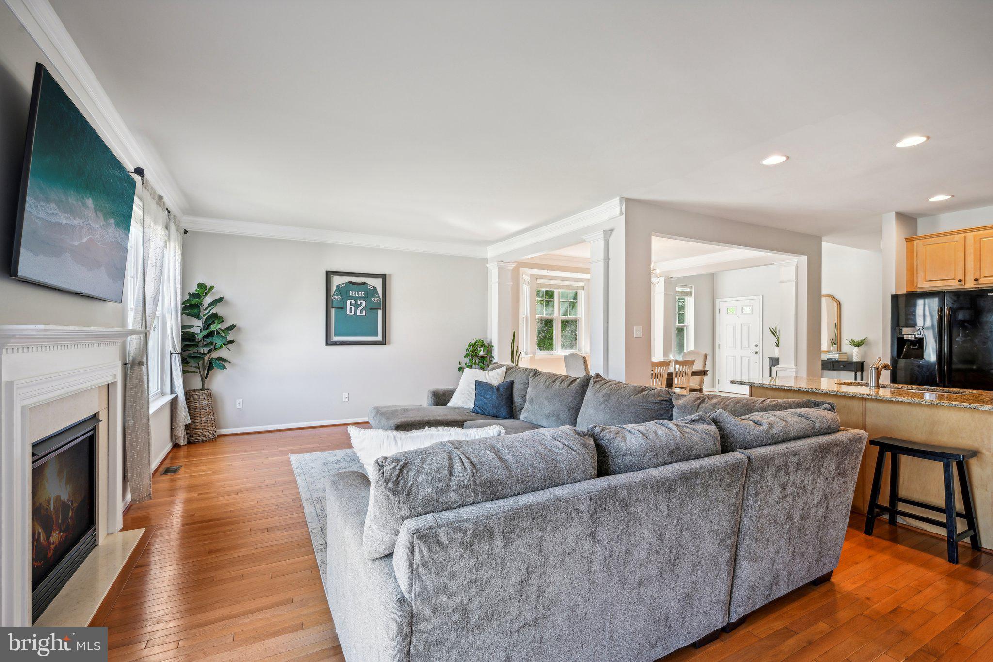 MEWS AT BAILEY STATION - Residential