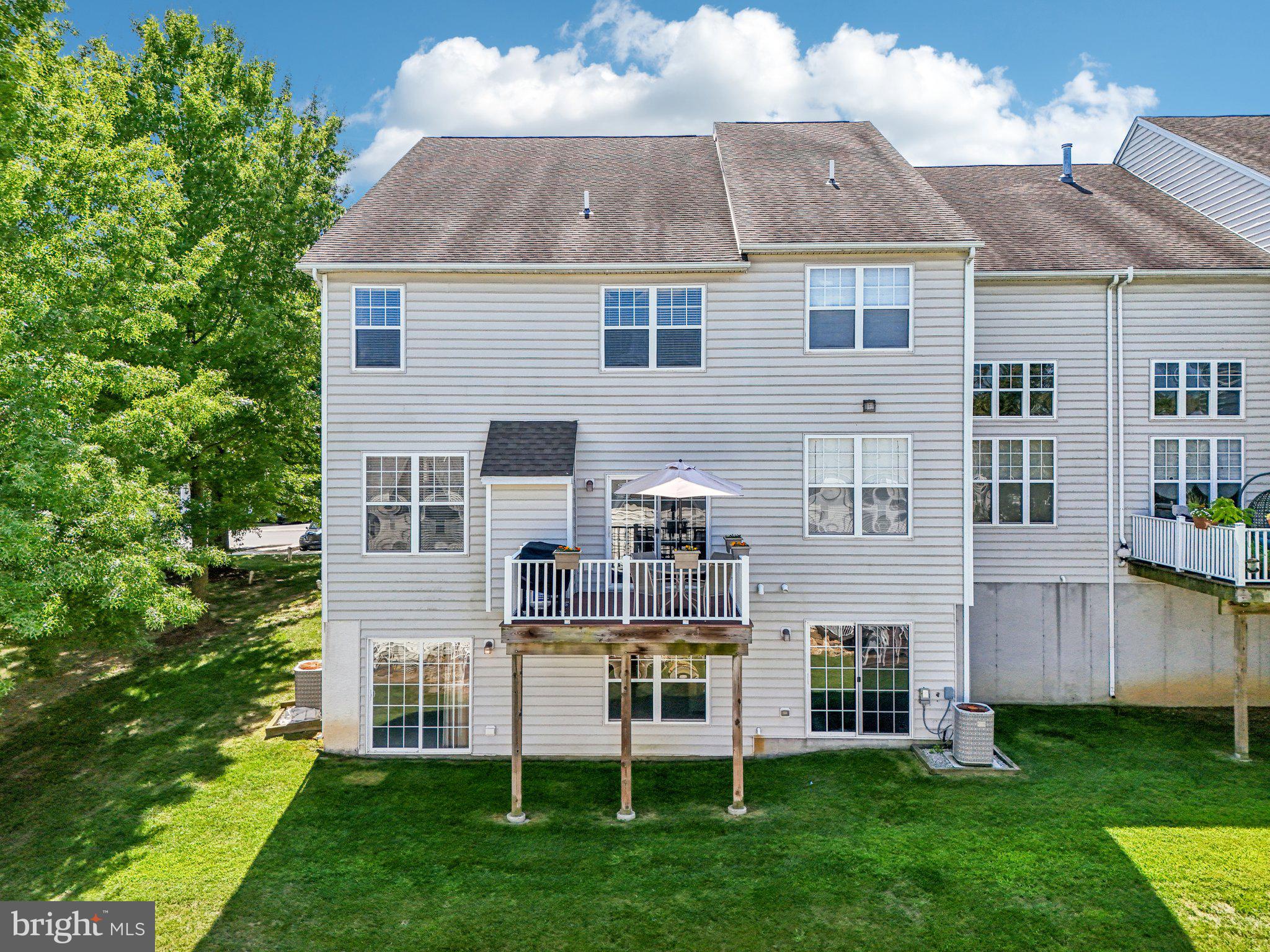 MEWS AT BAILEY STATION - Residential