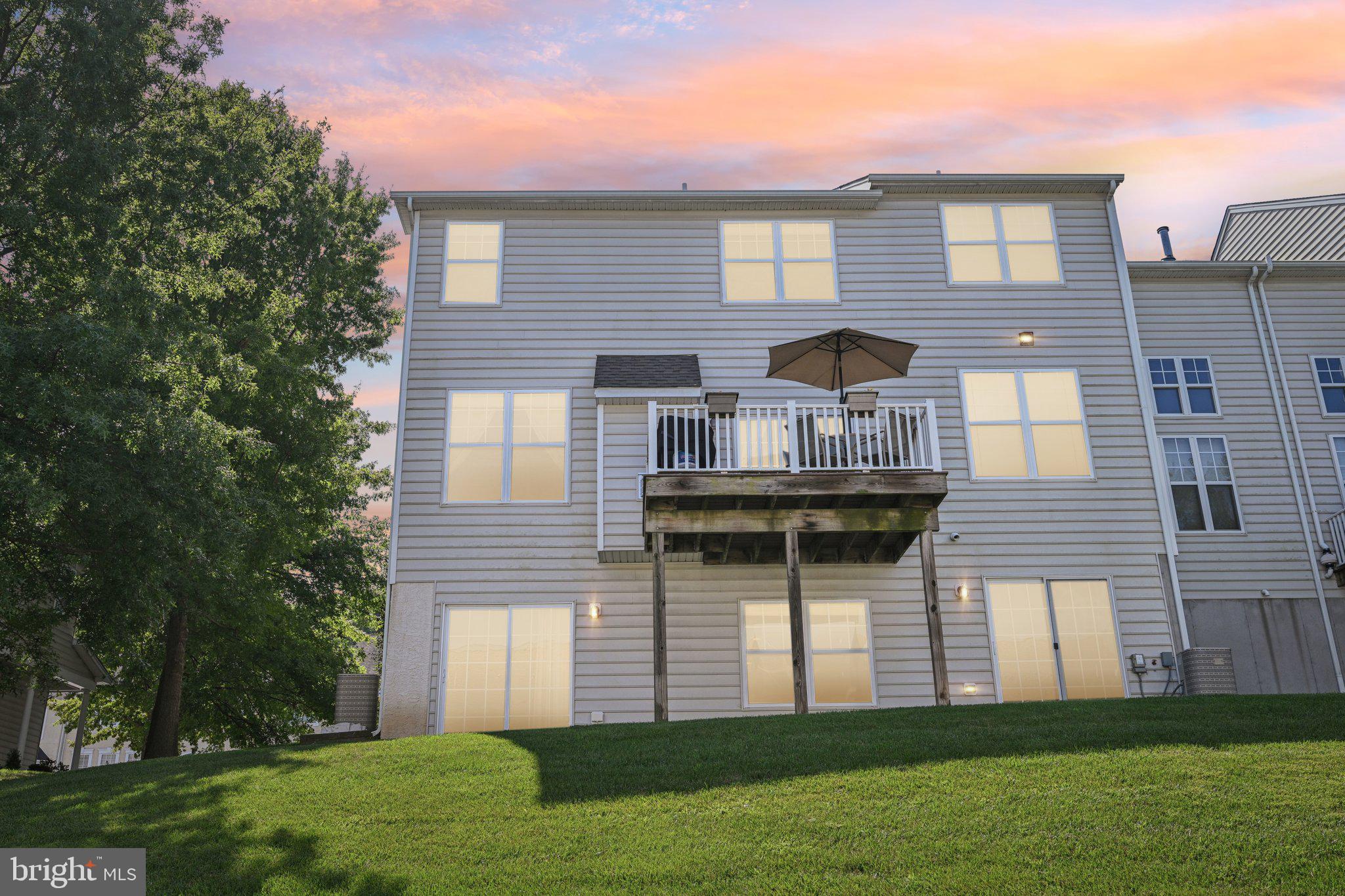 MEWS AT BAILEY STATION - Residential