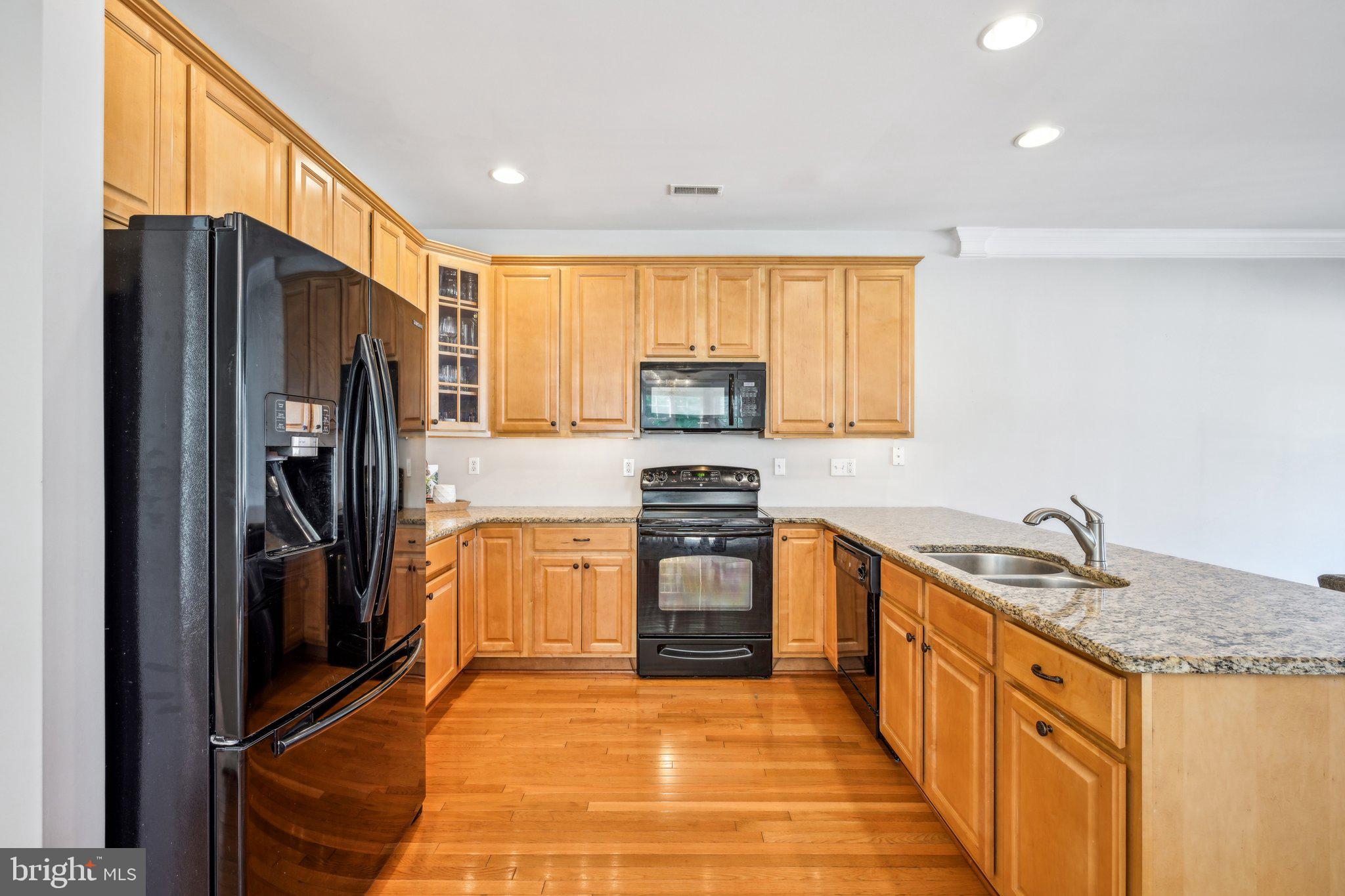 MEWS AT BAILEY STATION - Residential