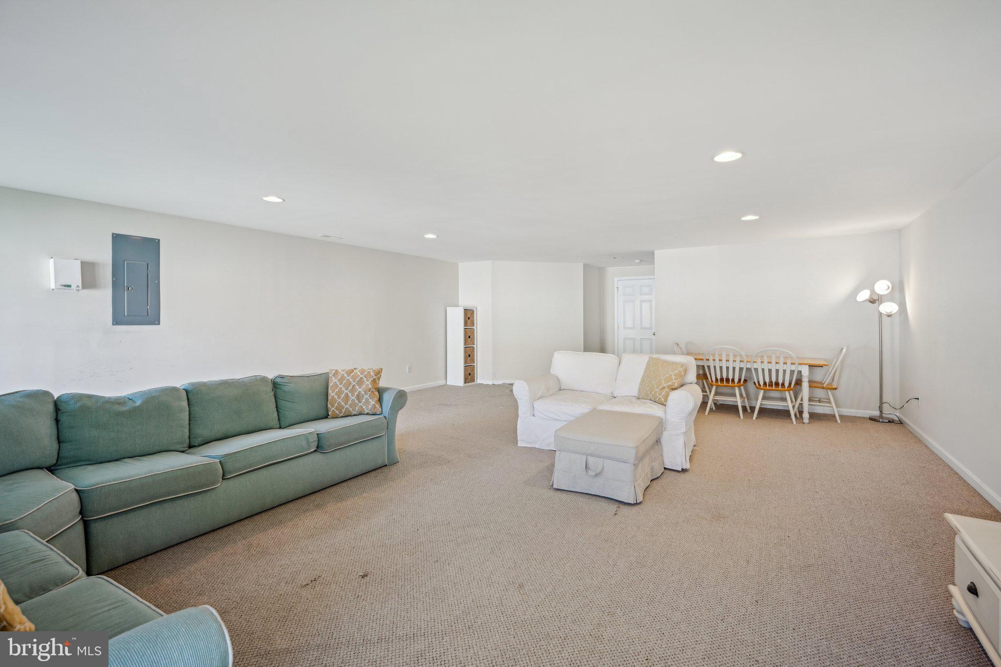 MEWS AT BAILEY STATION - Residential