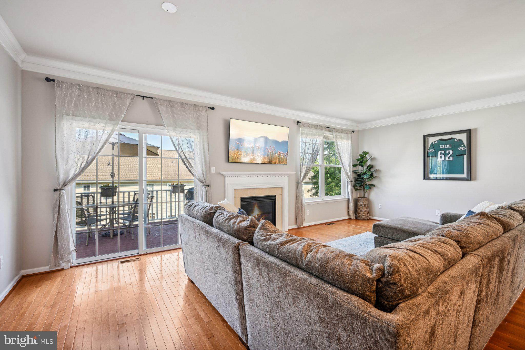 MEWS AT BAILEY STATION - Residential