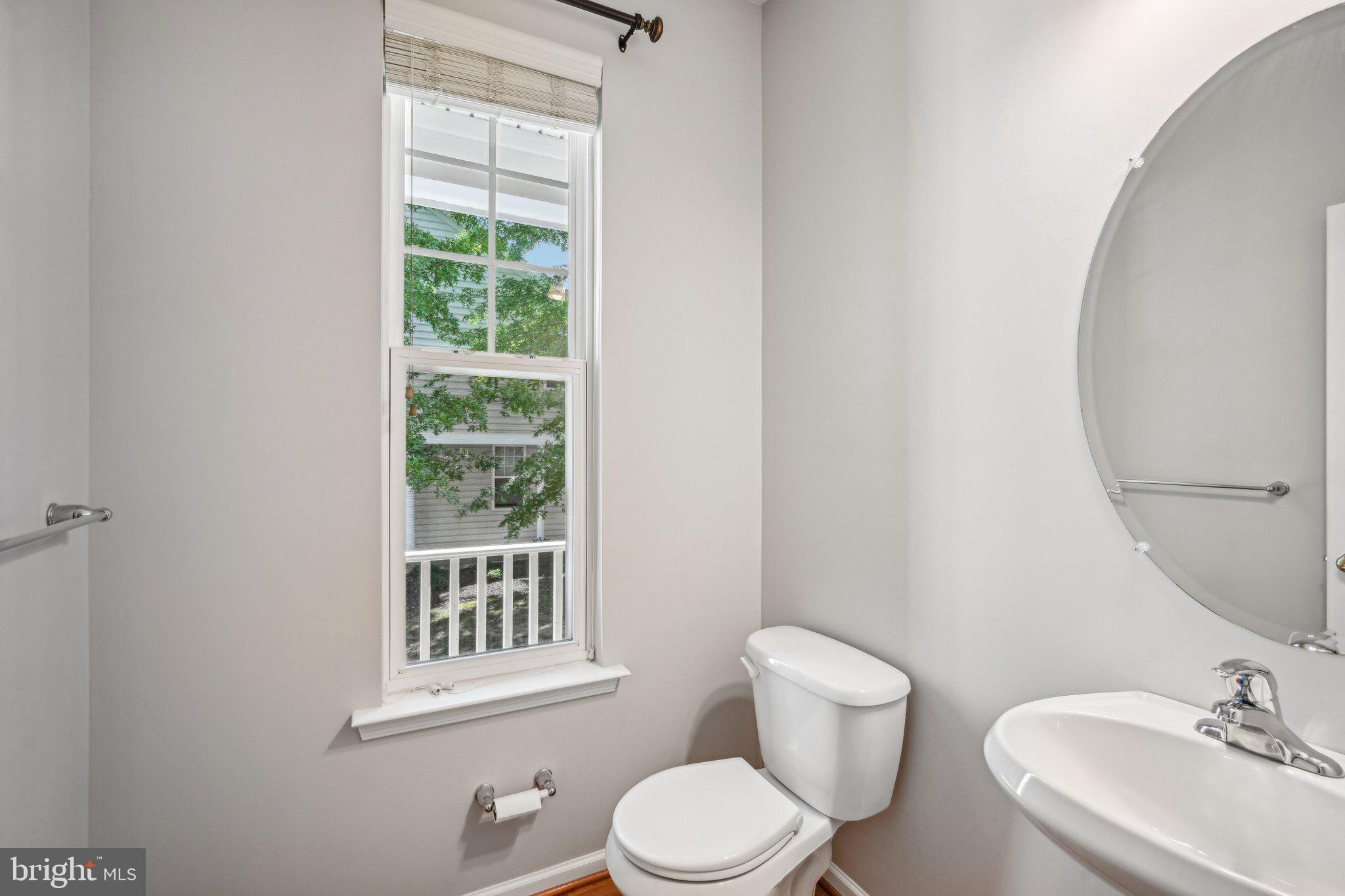 MEWS AT BAILEY STATION - Residential