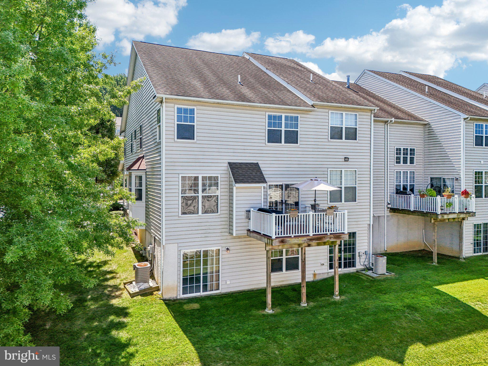 MEWS AT BAILEY STATION - Residential
