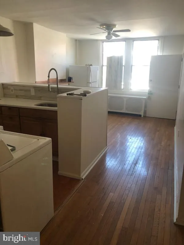 Philadelphia, Pennsylvania 19146, United States, 2 Bedrooms Bedrooms, ,1 BathroomBathrooms,Residential,Active,197