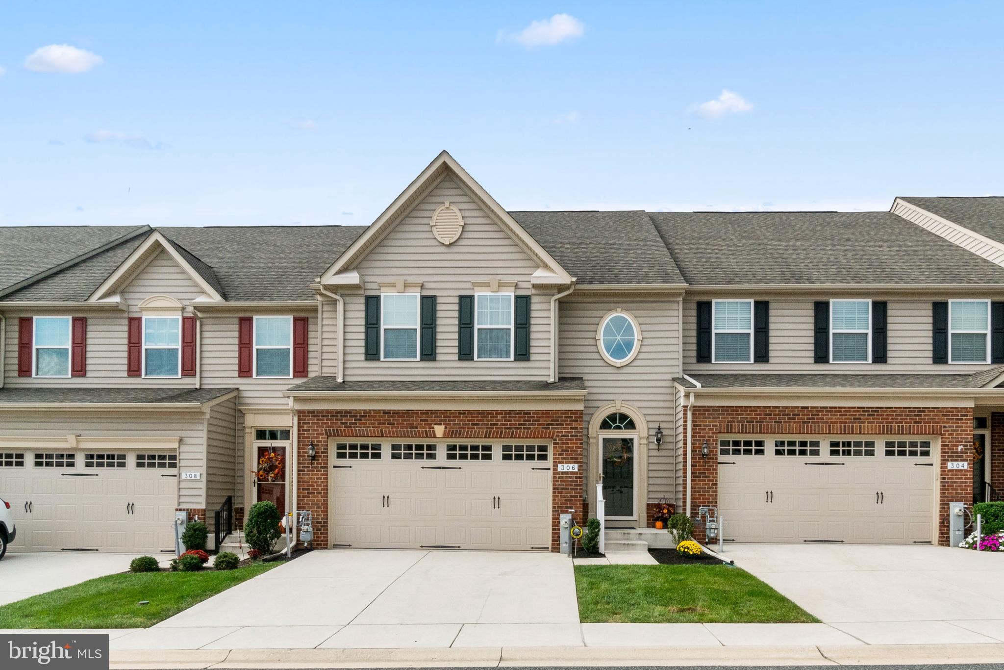 FALLSTON COMMONS - Residential