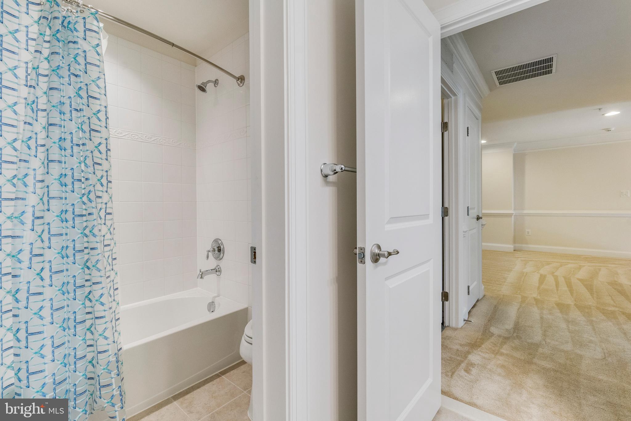 FALLSTON COMMONS - Residential