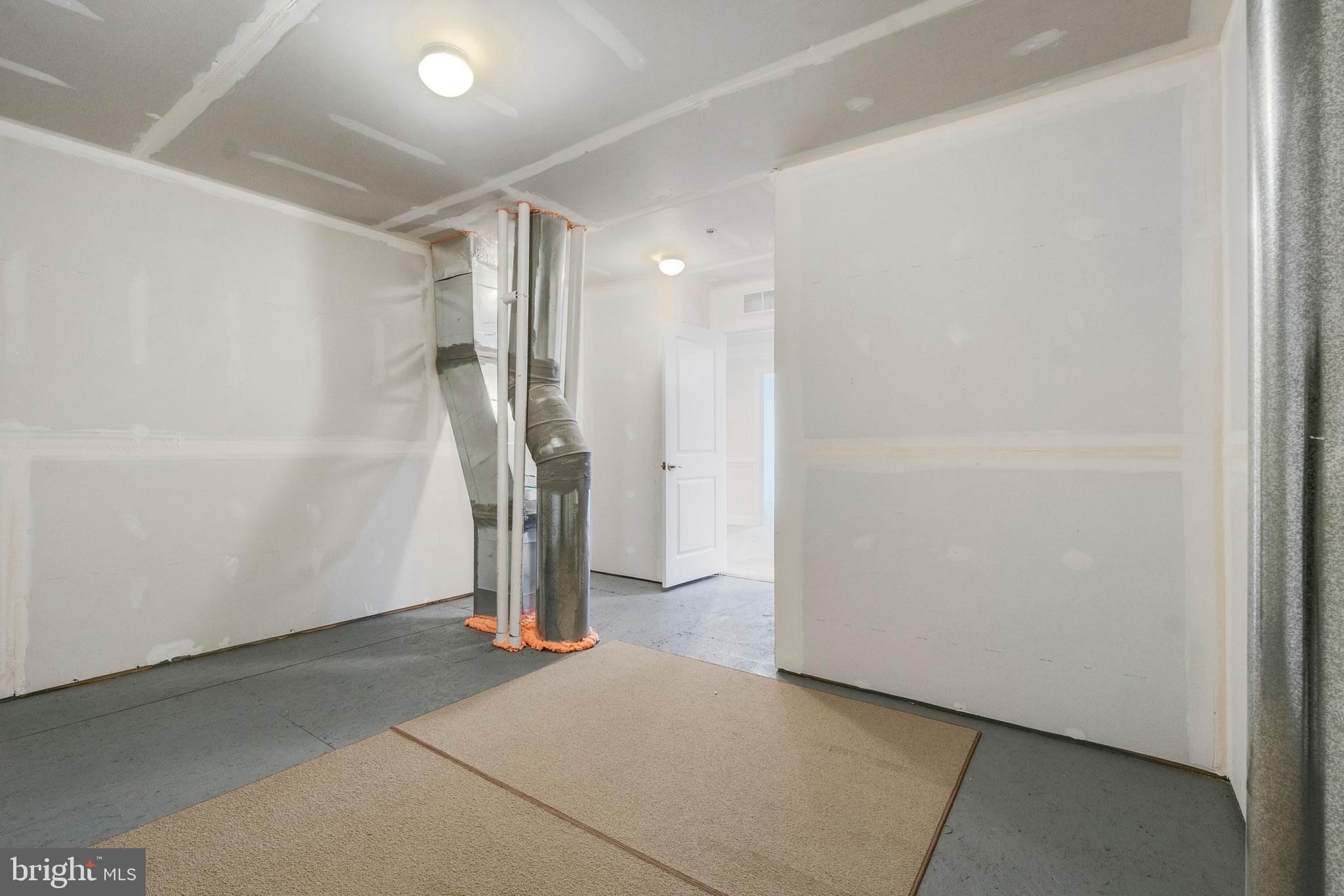 FALLSTON COMMONS - Residential