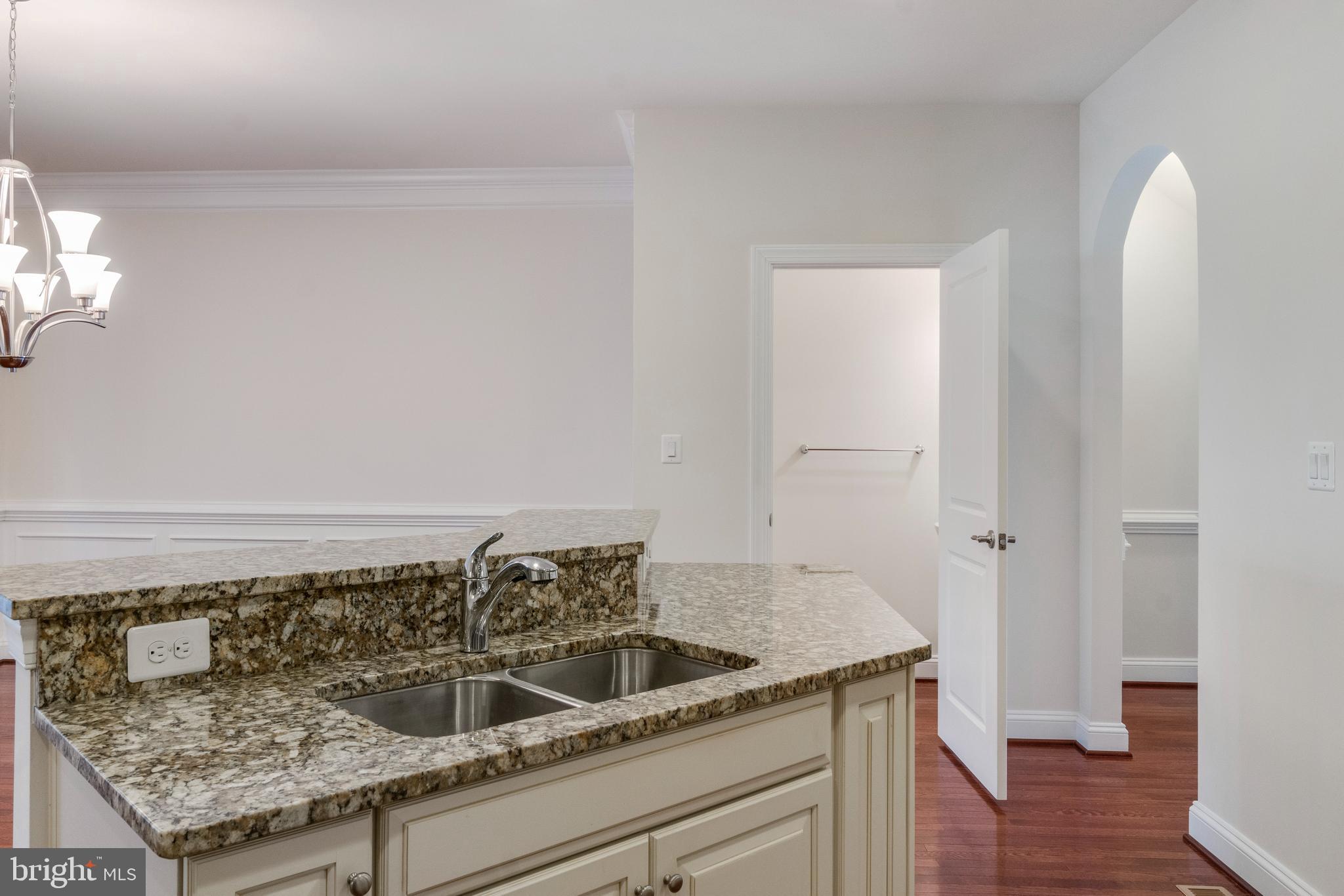 FALLSTON COMMONS - Residential