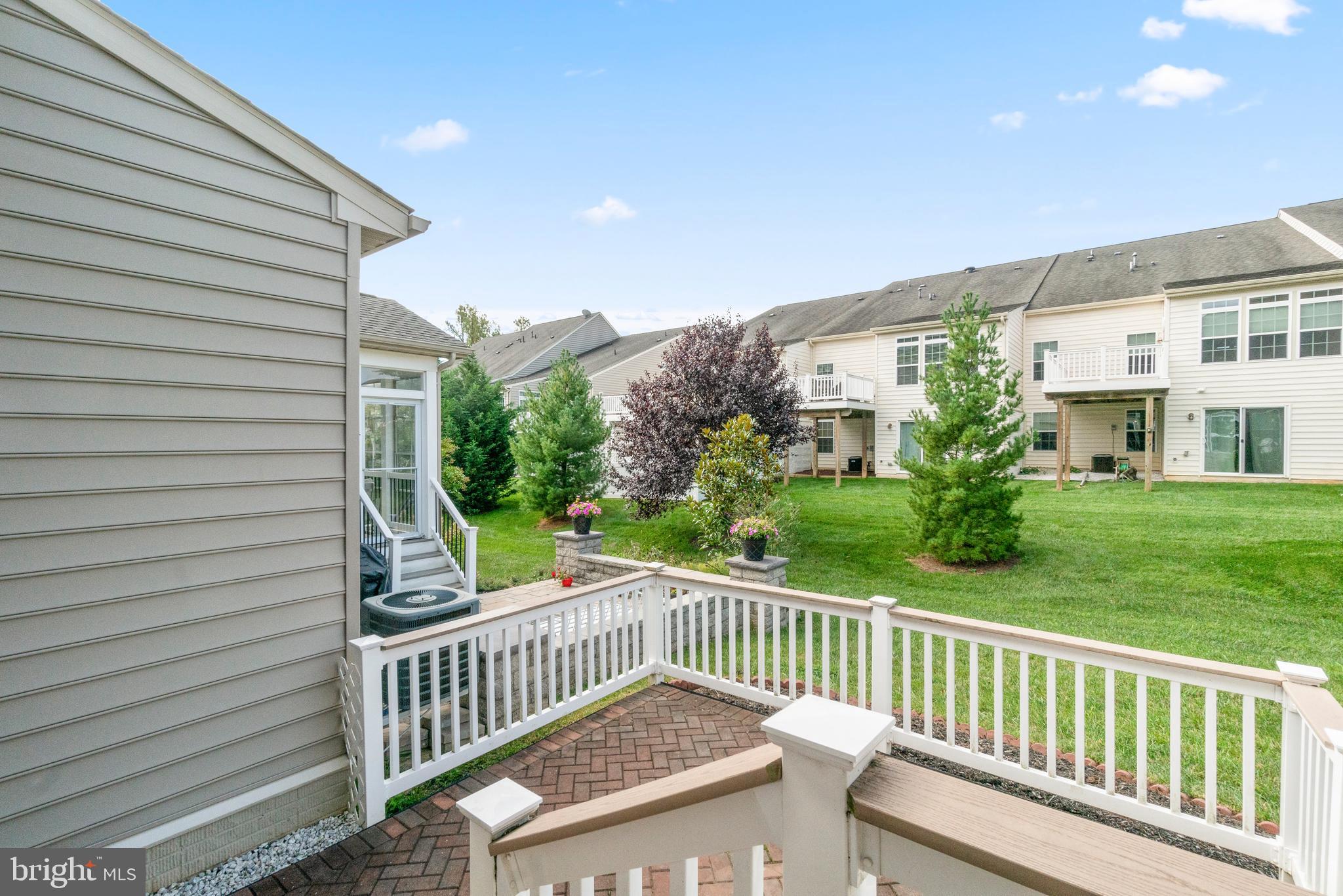 FALLSTON COMMONS - Residential