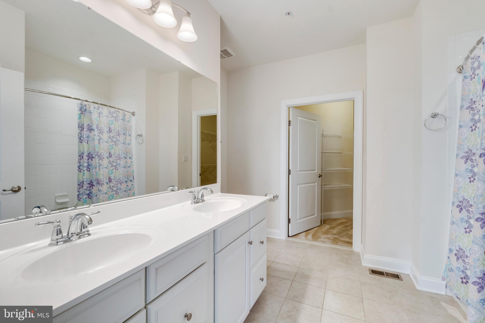 FALLSTON COMMONS - Residential