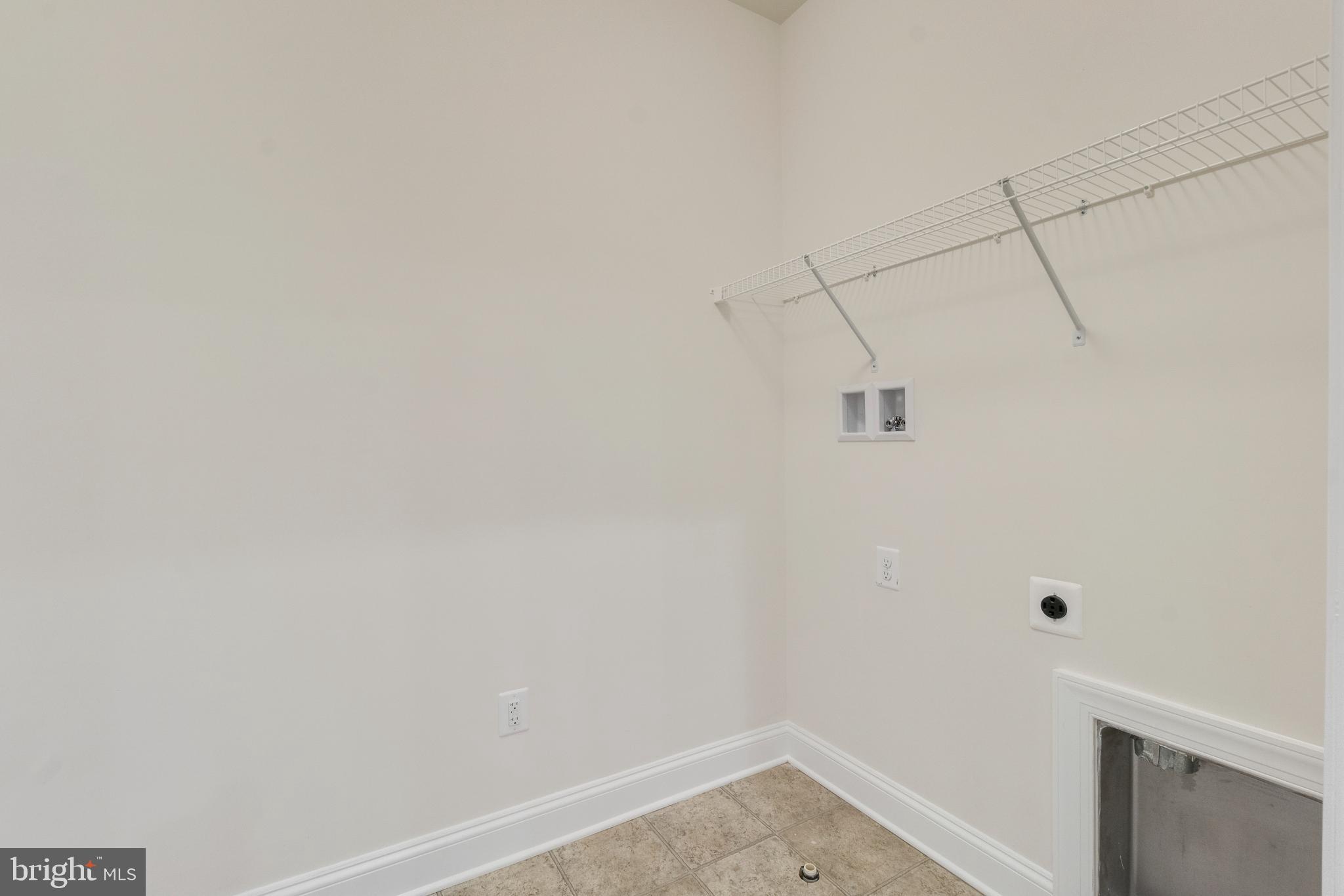 FALLSTON COMMONS - Residential