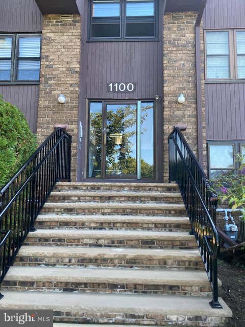 Condo For Sale - 1131 Country Mill Drive<br/> CRANBURY, NJ 08512