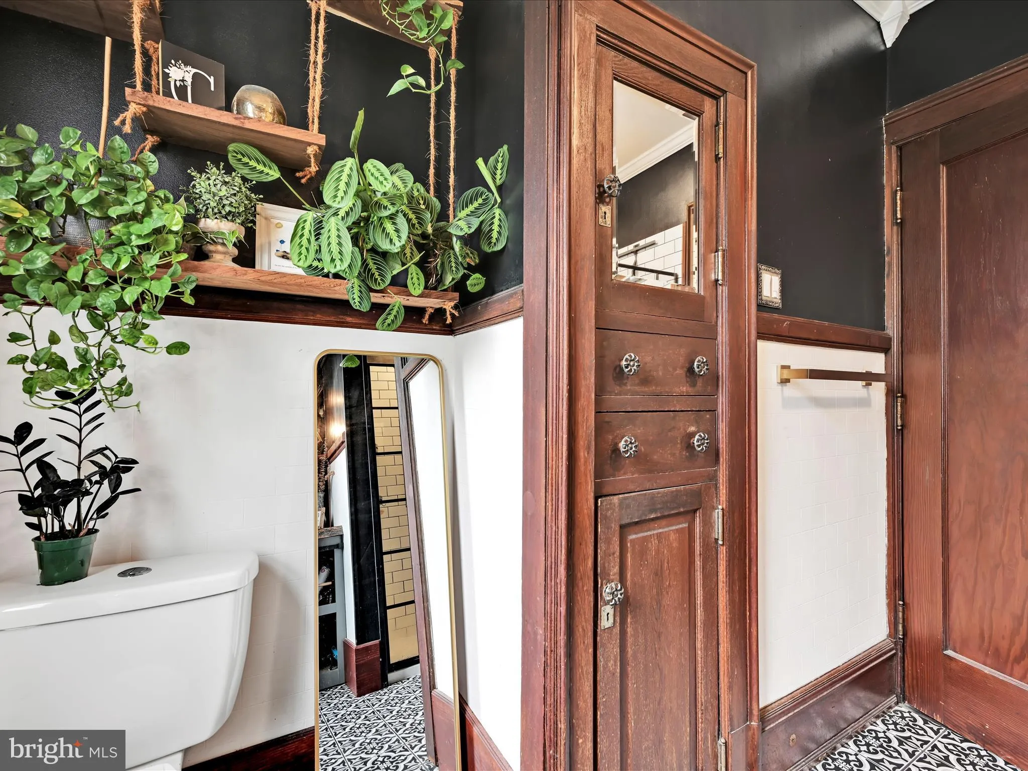 Pottsville, Pennsylvania 17901, United States, 4 Bedrooms Bedrooms, ,4 BathroomsBathrooms,Residential,Active,210456