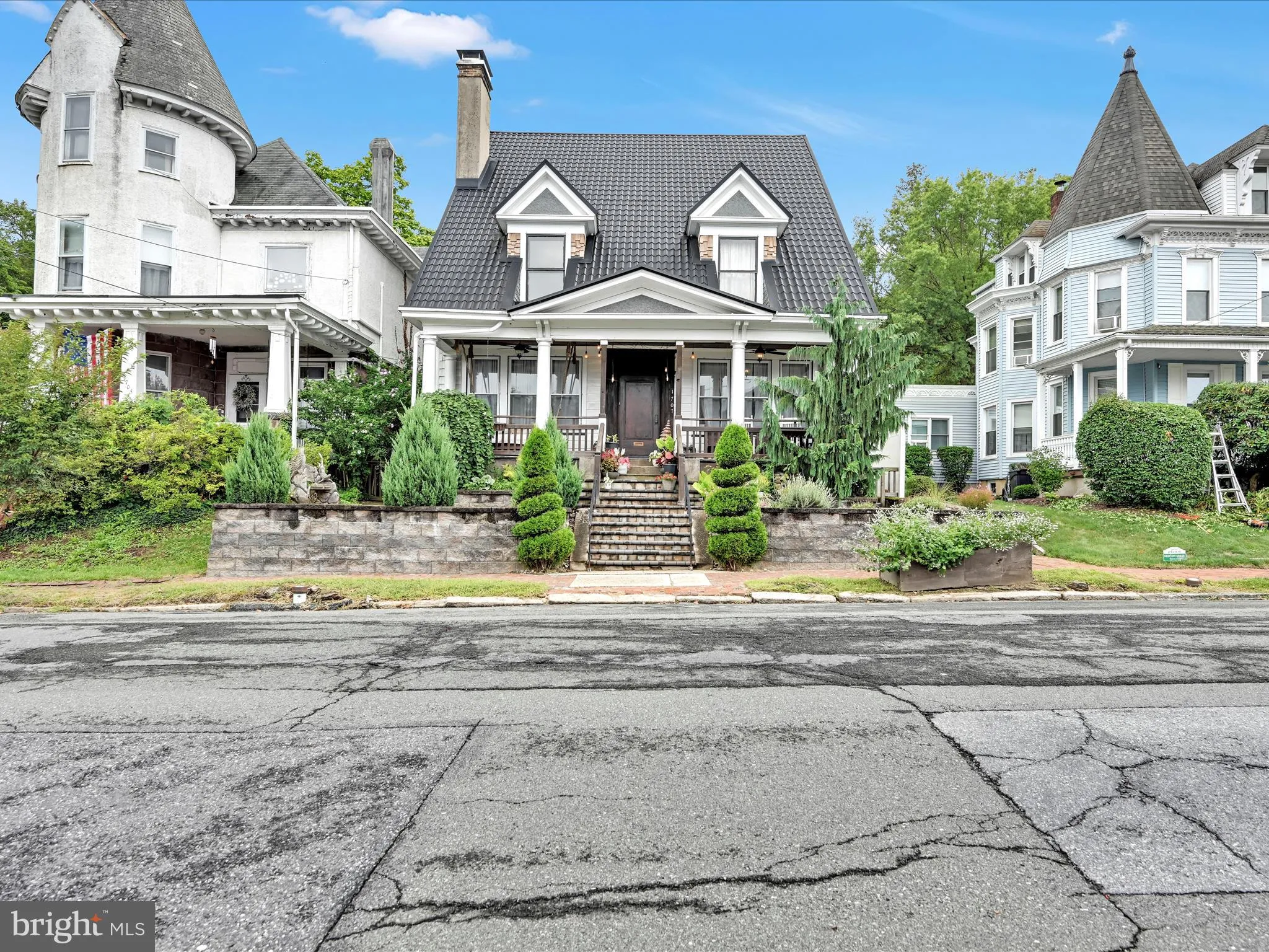 Pottsville, Pennsylvania 17901, United States, 4 Bedrooms Bedrooms, ,4 BathroomsBathrooms,Residential,Active,210456