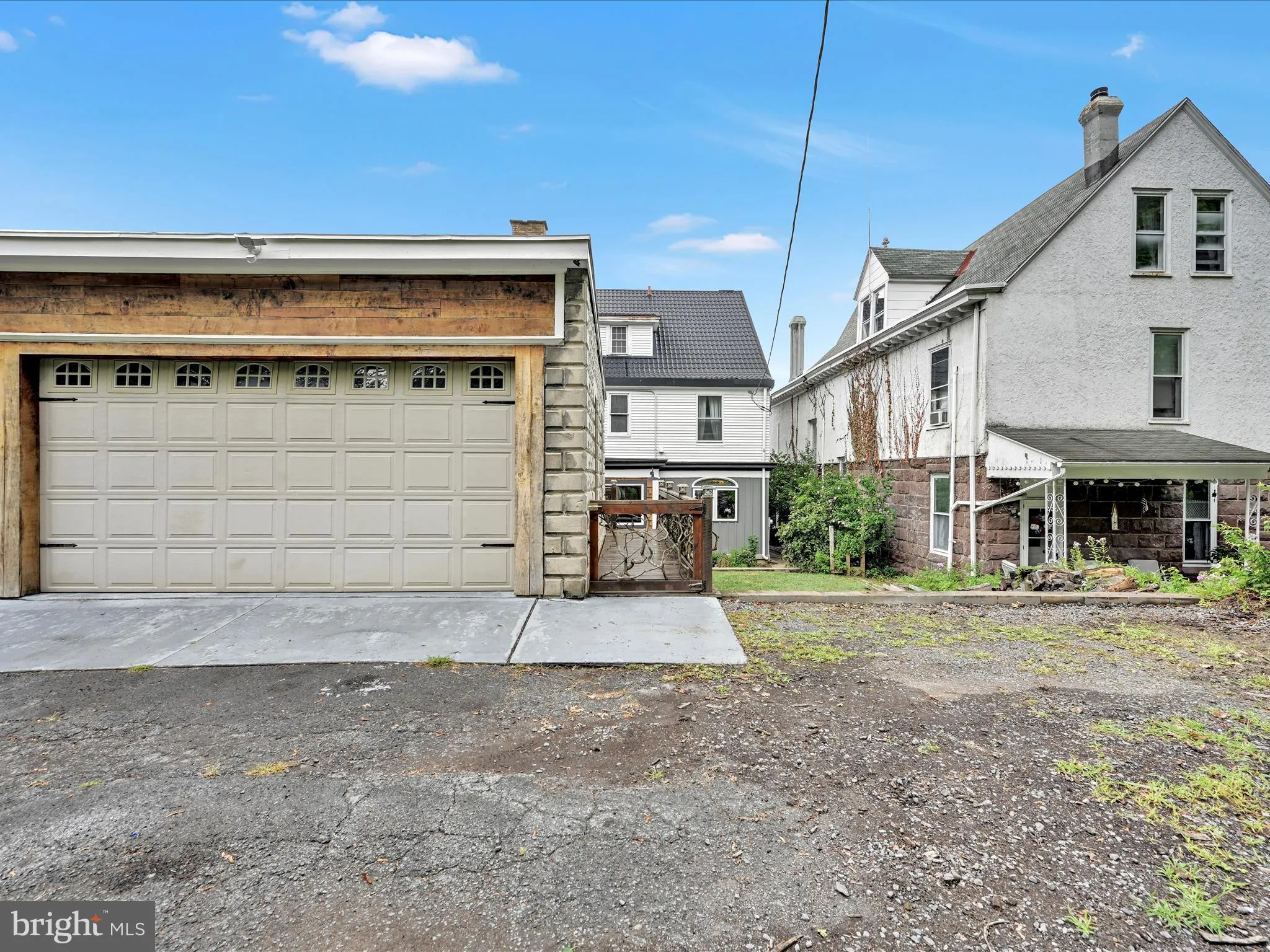 Pottsville, Pennsylvania 17901, United States, 4 Bedrooms Bedrooms, ,4 BathroomsBathrooms,Residential,Active,210456