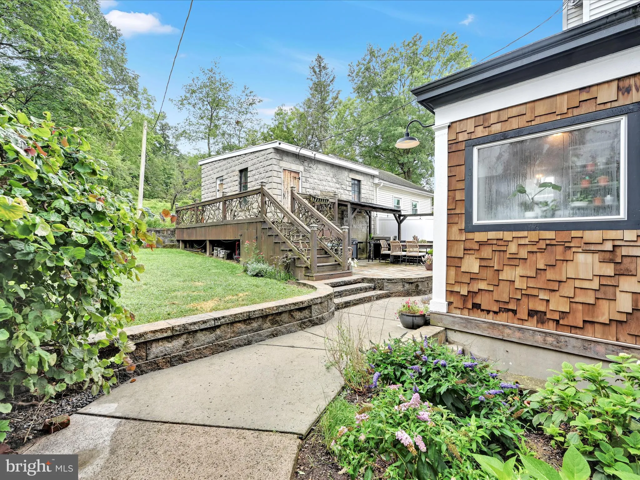 Pottsville, Pennsylvania 17901, United States, 4 Bedrooms Bedrooms, ,4 BathroomsBathrooms,Residential,Active,210456