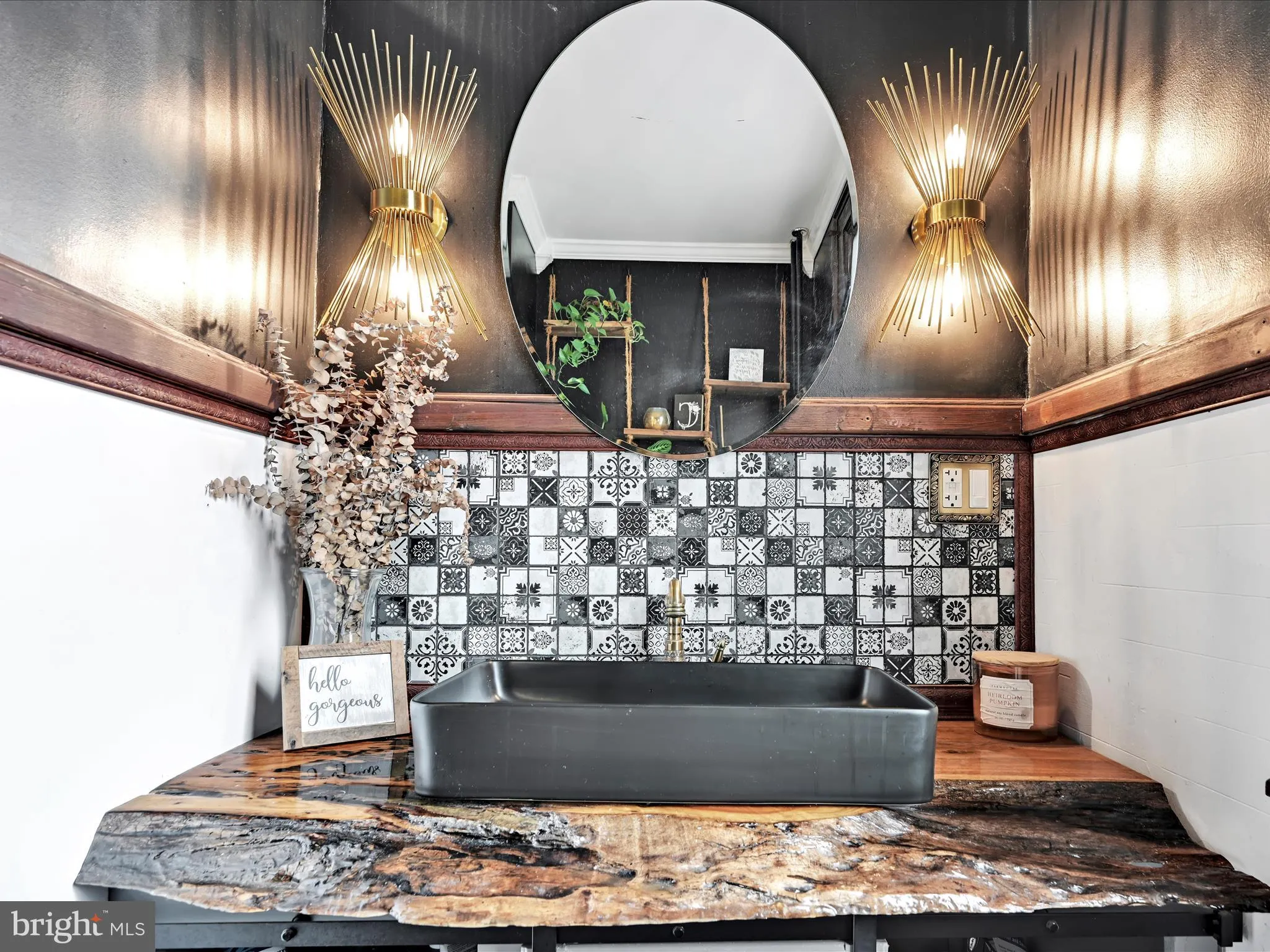 Pottsville, Pennsylvania 17901, United States, 4 Bedrooms Bedrooms, ,4 BathroomsBathrooms,Residential,Active,210456