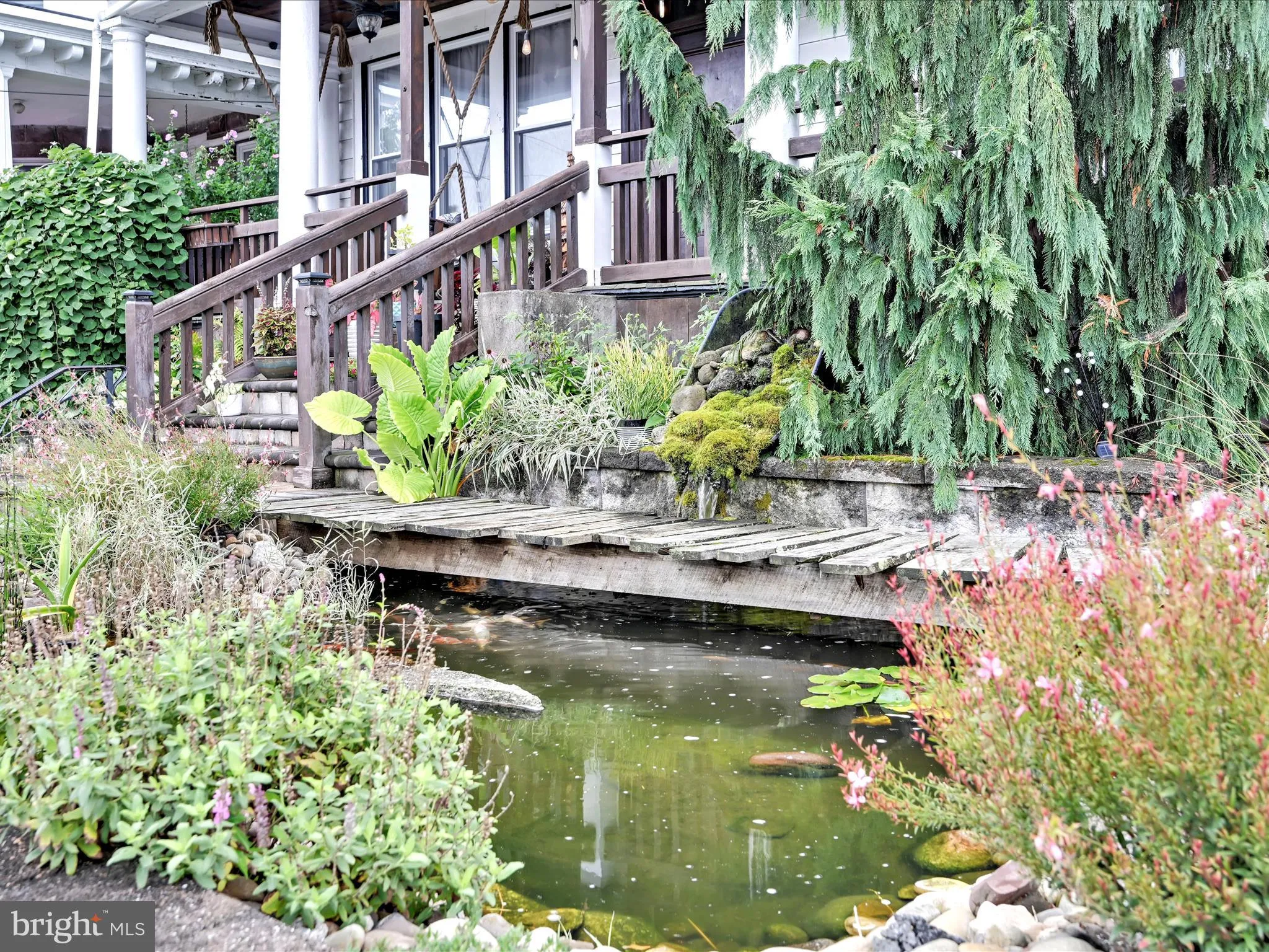 Pottsville, Pennsylvania 17901, United States, 4 Bedrooms Bedrooms, ,4 BathroomsBathrooms,Residential,Active,210456