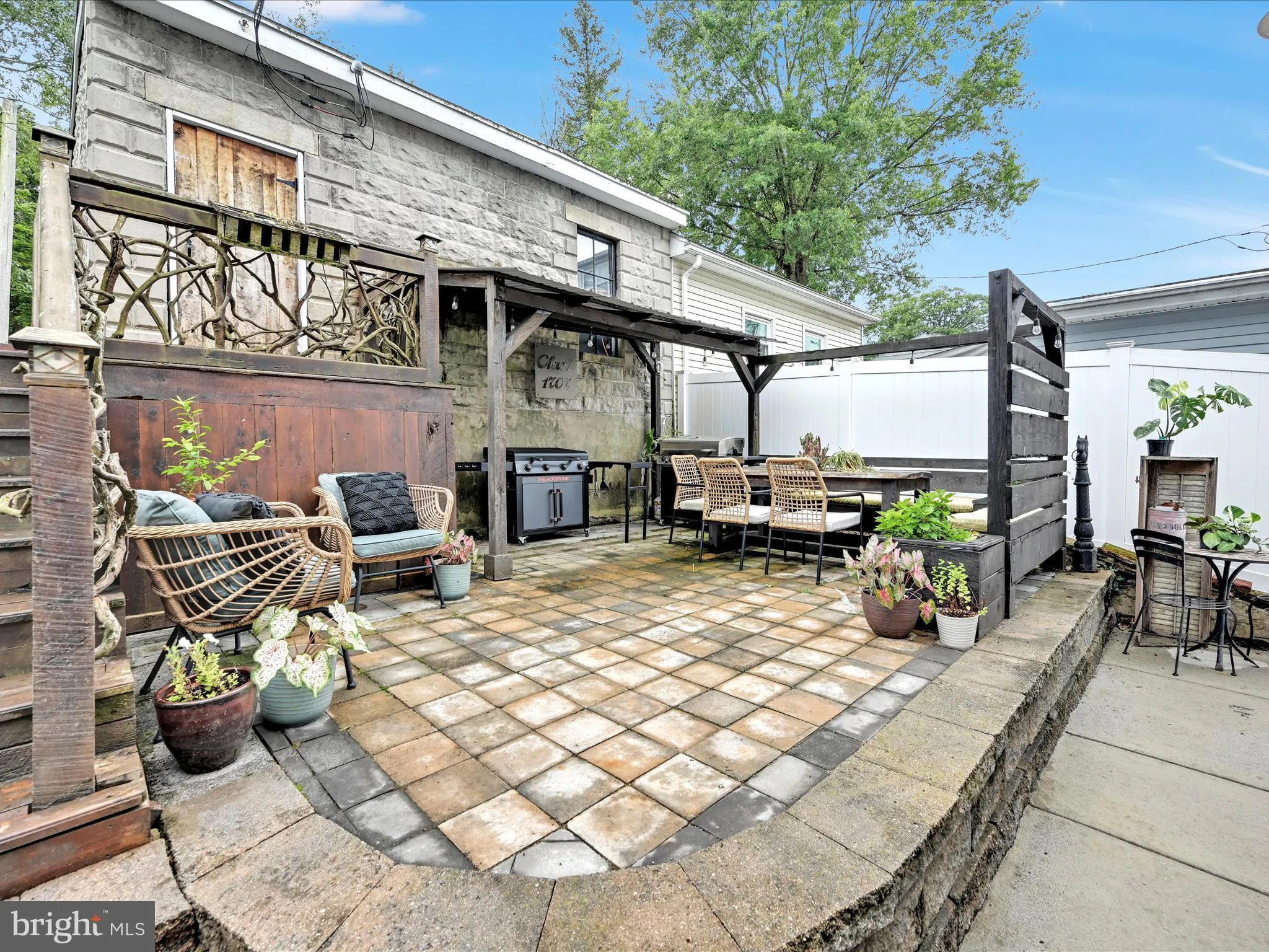 Pottsville, Pennsylvania 17901, United States, 4 Bedrooms Bedrooms, ,4 BathroomsBathrooms,Residential,Active,210456