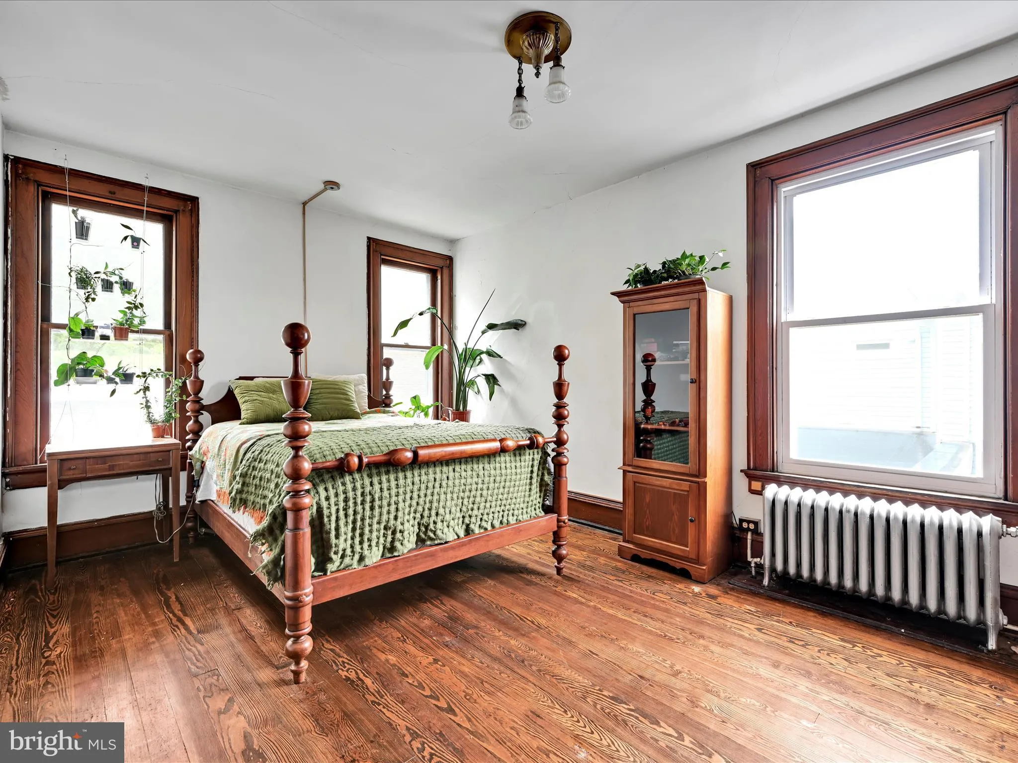 Pottsville, Pennsylvania 17901, United States, 4 Bedrooms Bedrooms, ,4 BathroomsBathrooms,Residential,Active,210456