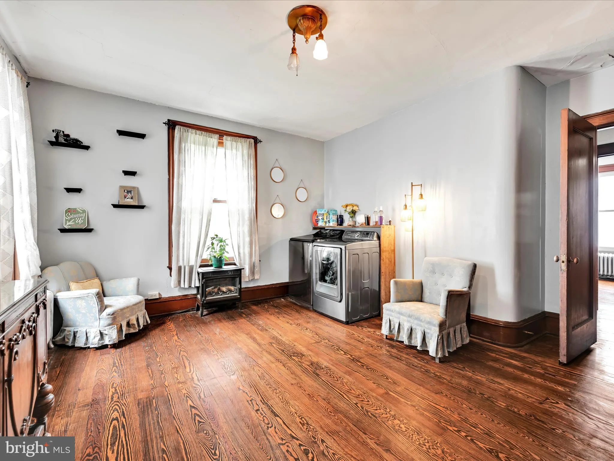 Pottsville, Pennsylvania 17901, United States, 4 Bedrooms Bedrooms, ,4 BathroomsBathrooms,Residential,Active,210456