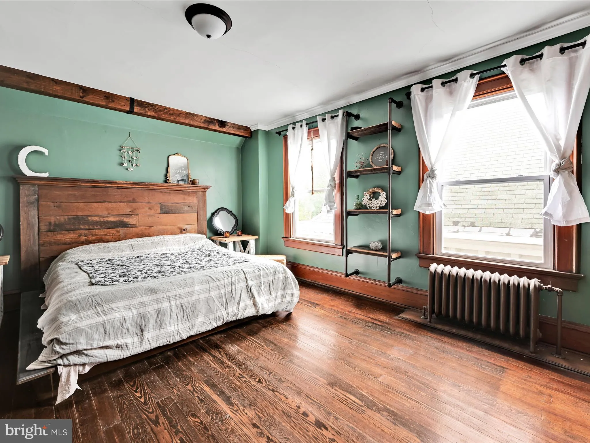 Pottsville, Pennsylvania 17901, United States, 4 Bedrooms Bedrooms, ,4 BathroomsBathrooms,Residential,Active,210456