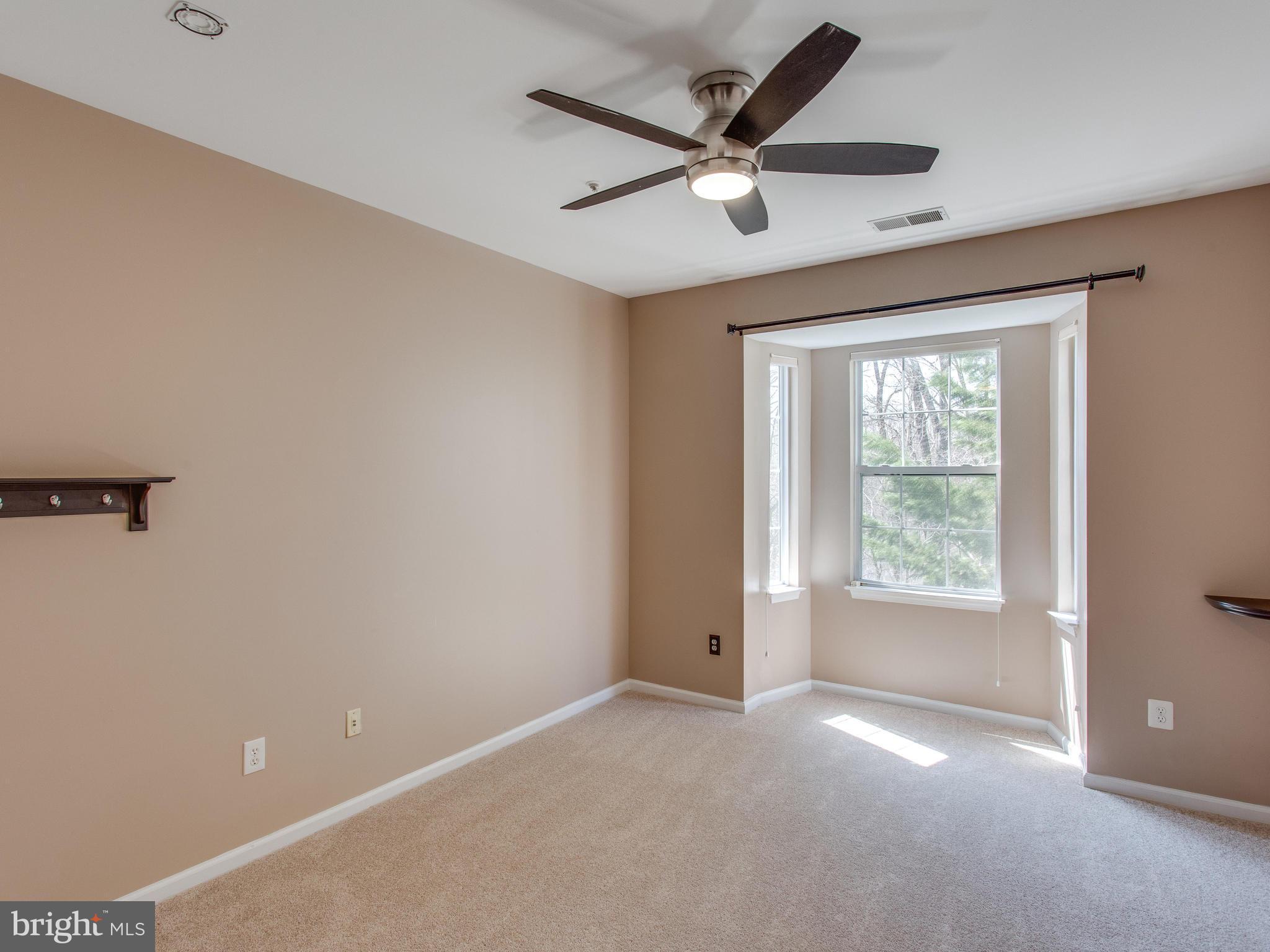 FOUNDERS WALK - Residential