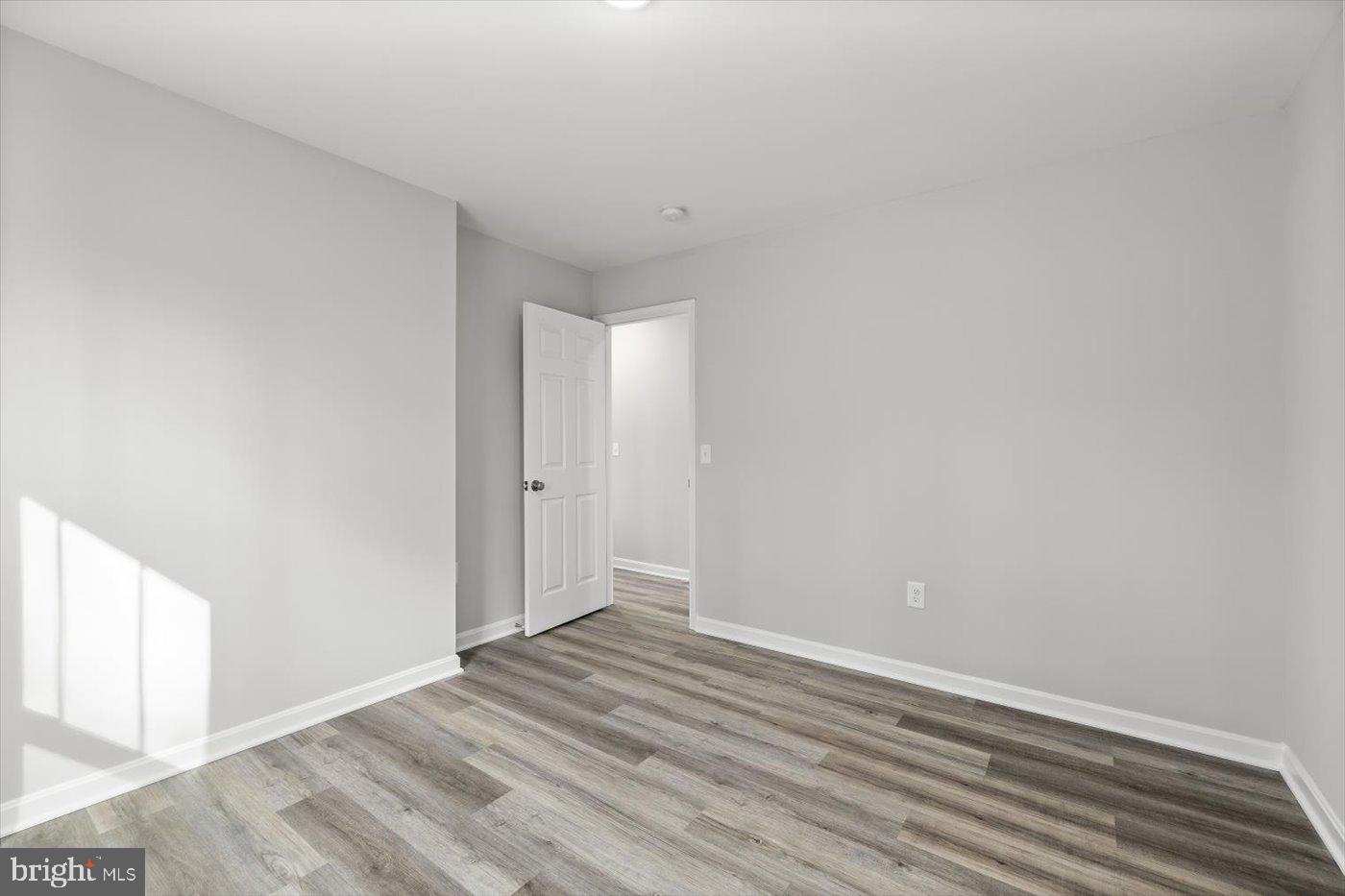 WESTMORELAND SHORES - Residential Lease