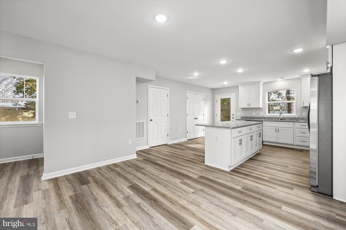 WESTMORELAND SHORES - Residential Lease