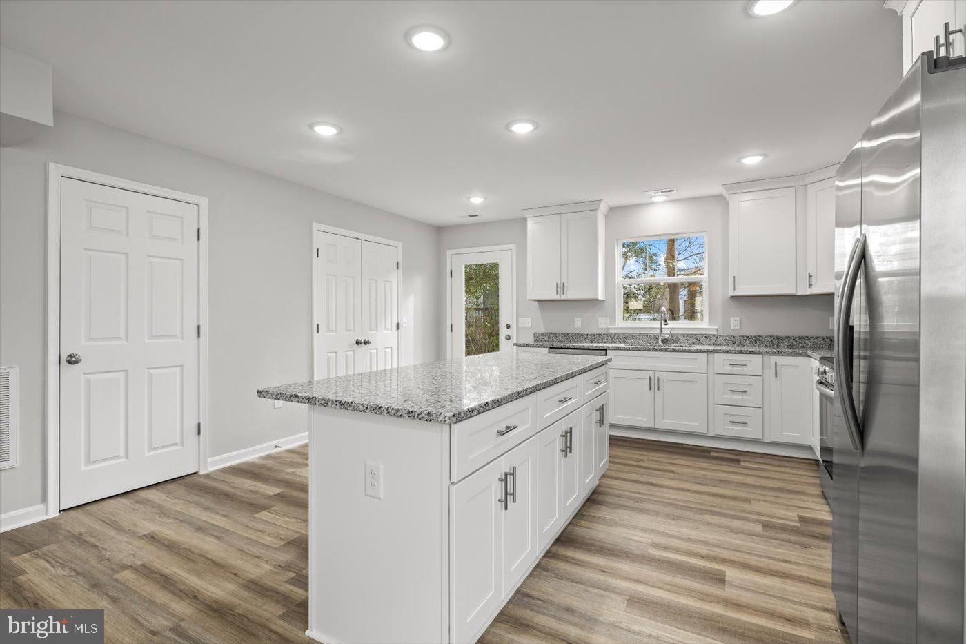 WESTMORELAND SHORES - Residential Lease