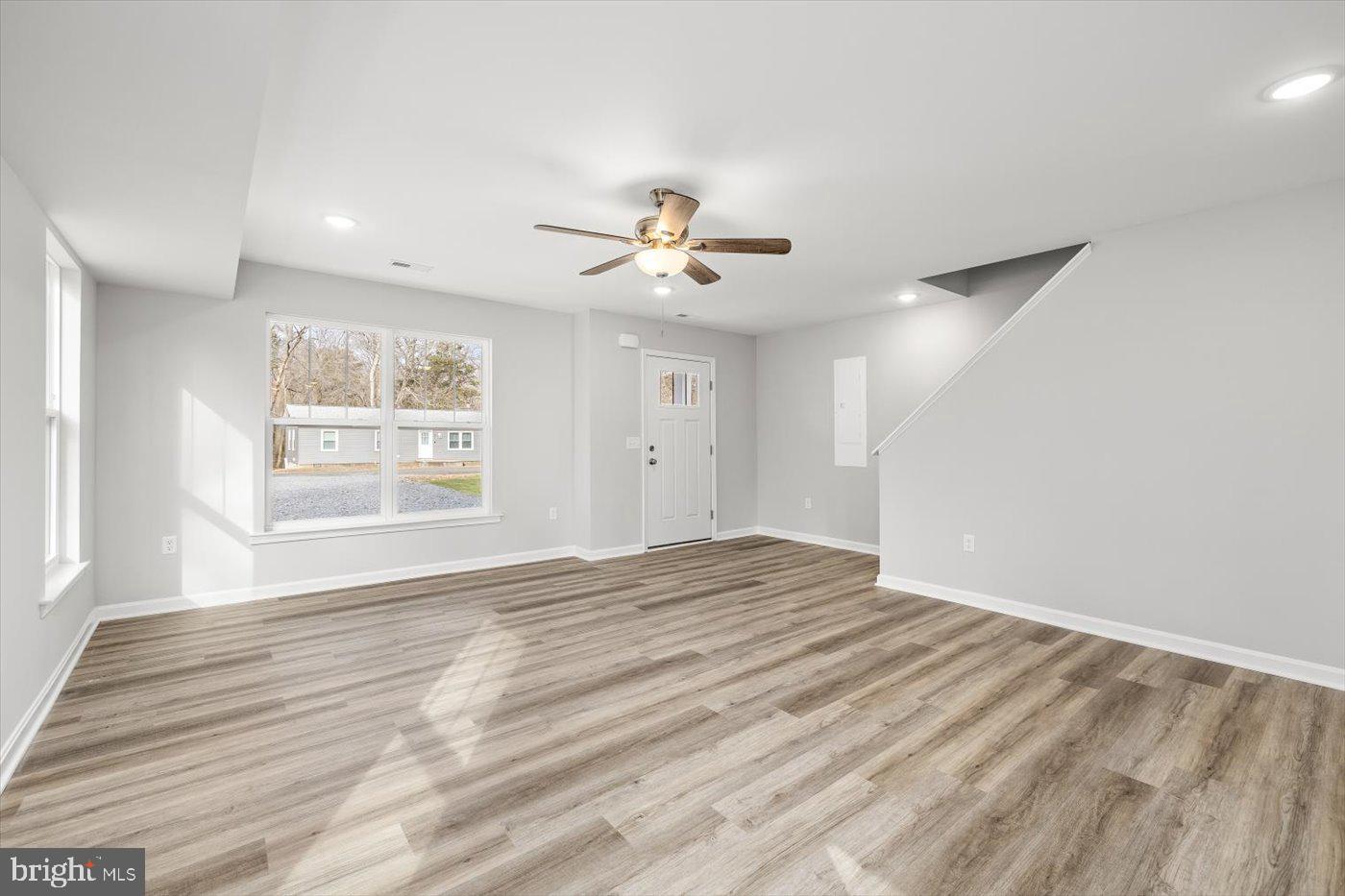 WESTMORELAND SHORES - Residential Lease